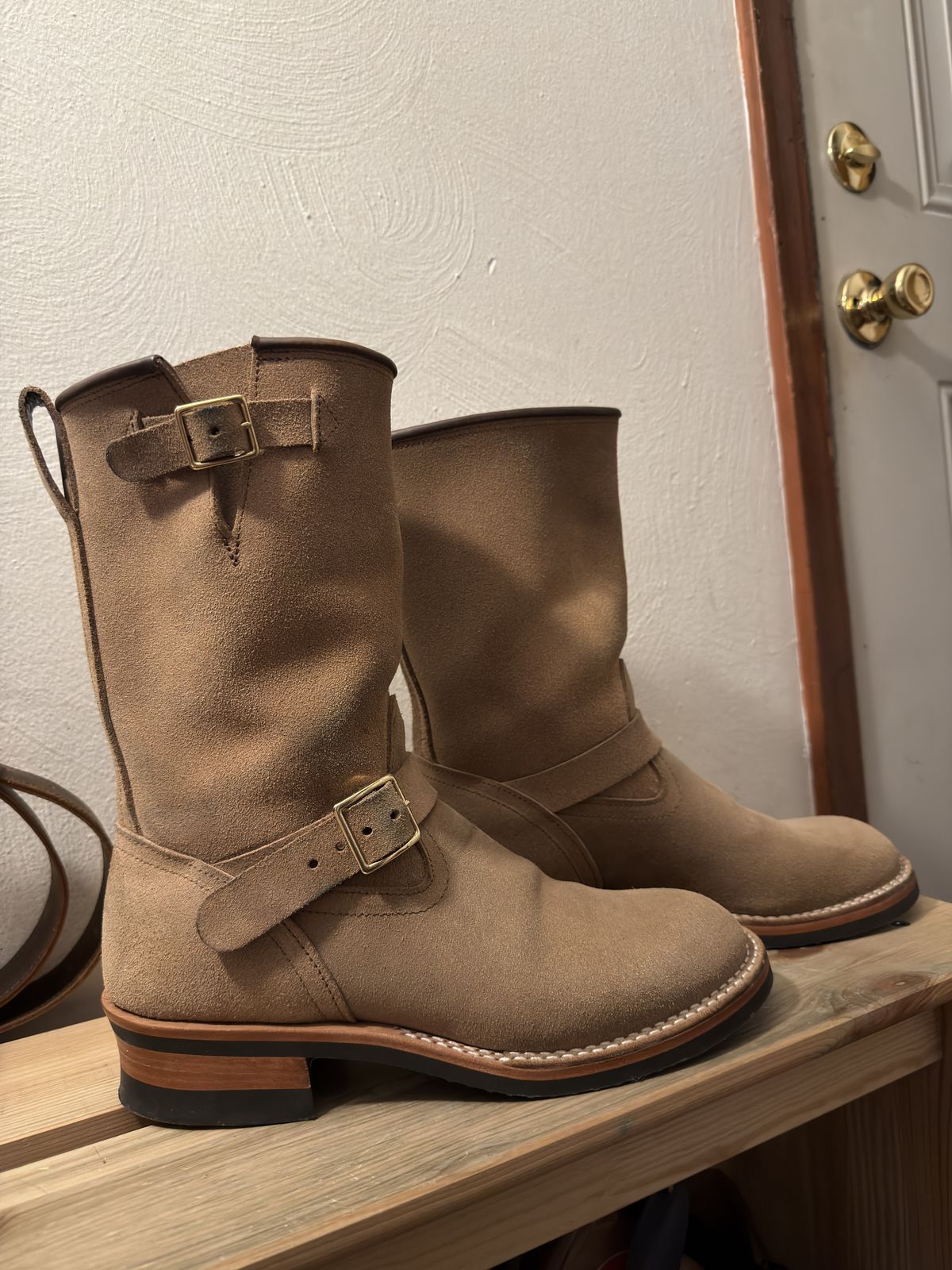 Photo by Kismetatron on April 1, 2026 of the Nicks Brakeman in Brown Chromexcel Roughout.