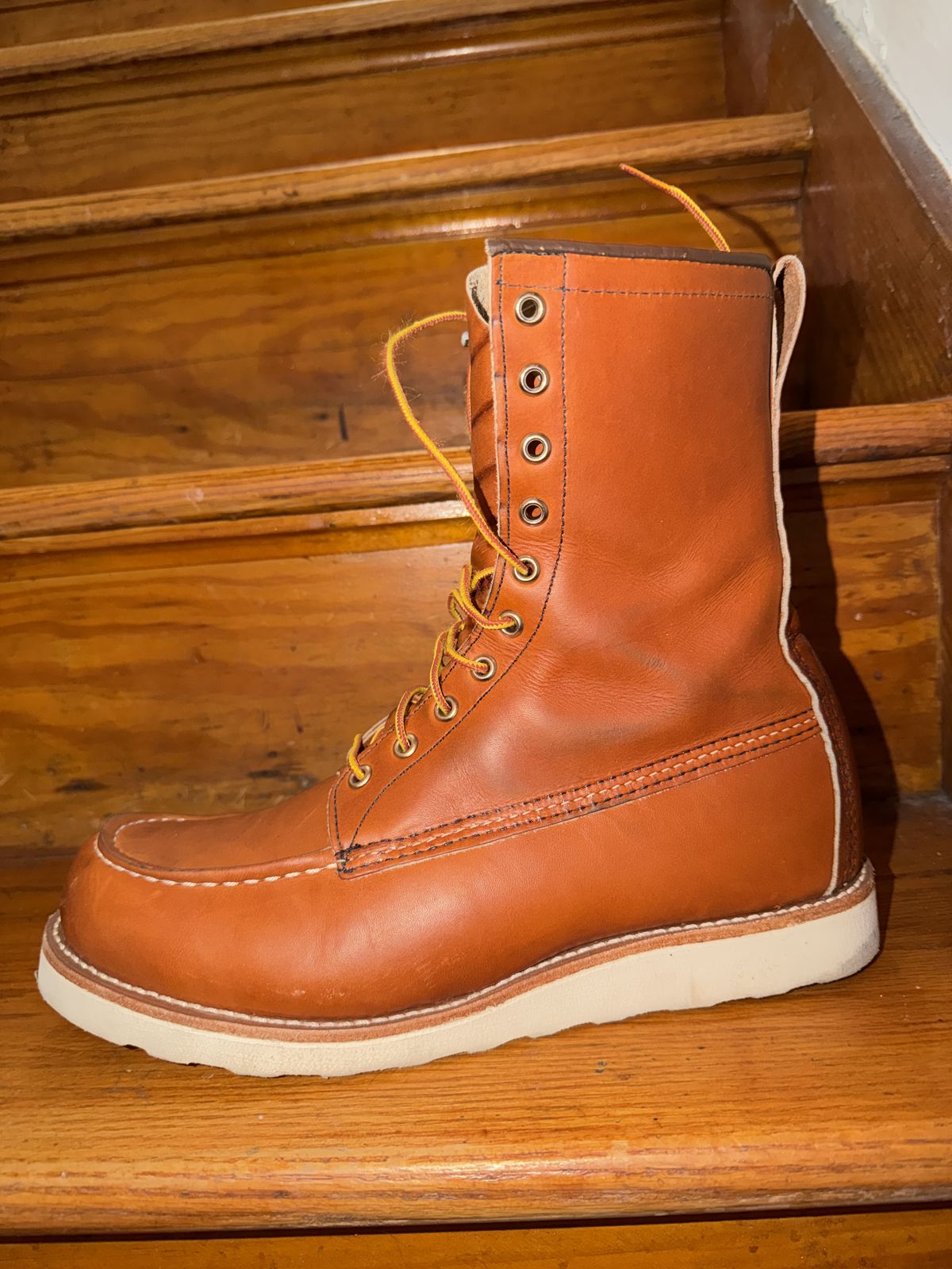 Photo by Kismetatron on December 2, 2025 of the Red Wing 877 in S.B. Foot Oro Legacy.