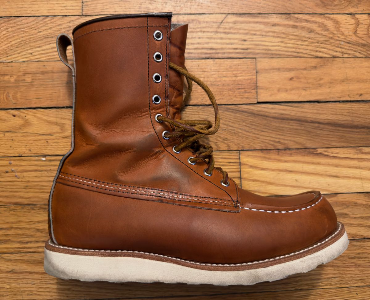 Photo by Kismetatron on February 1, 2026 of the Red Wing 877 in S.B. Foot Oro Legacy.