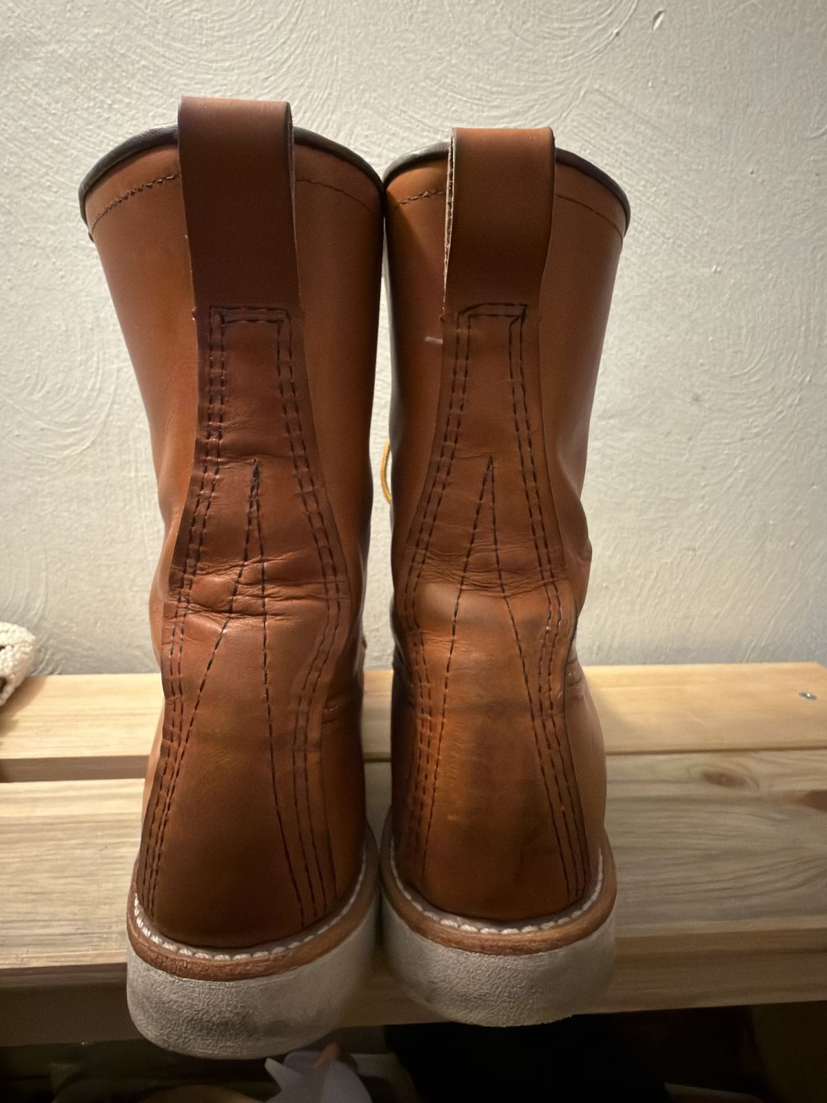 Photo by Kismetatron on February 25, 2026 of the Red Wing 877 in S.B. Foot Oro Legacy.