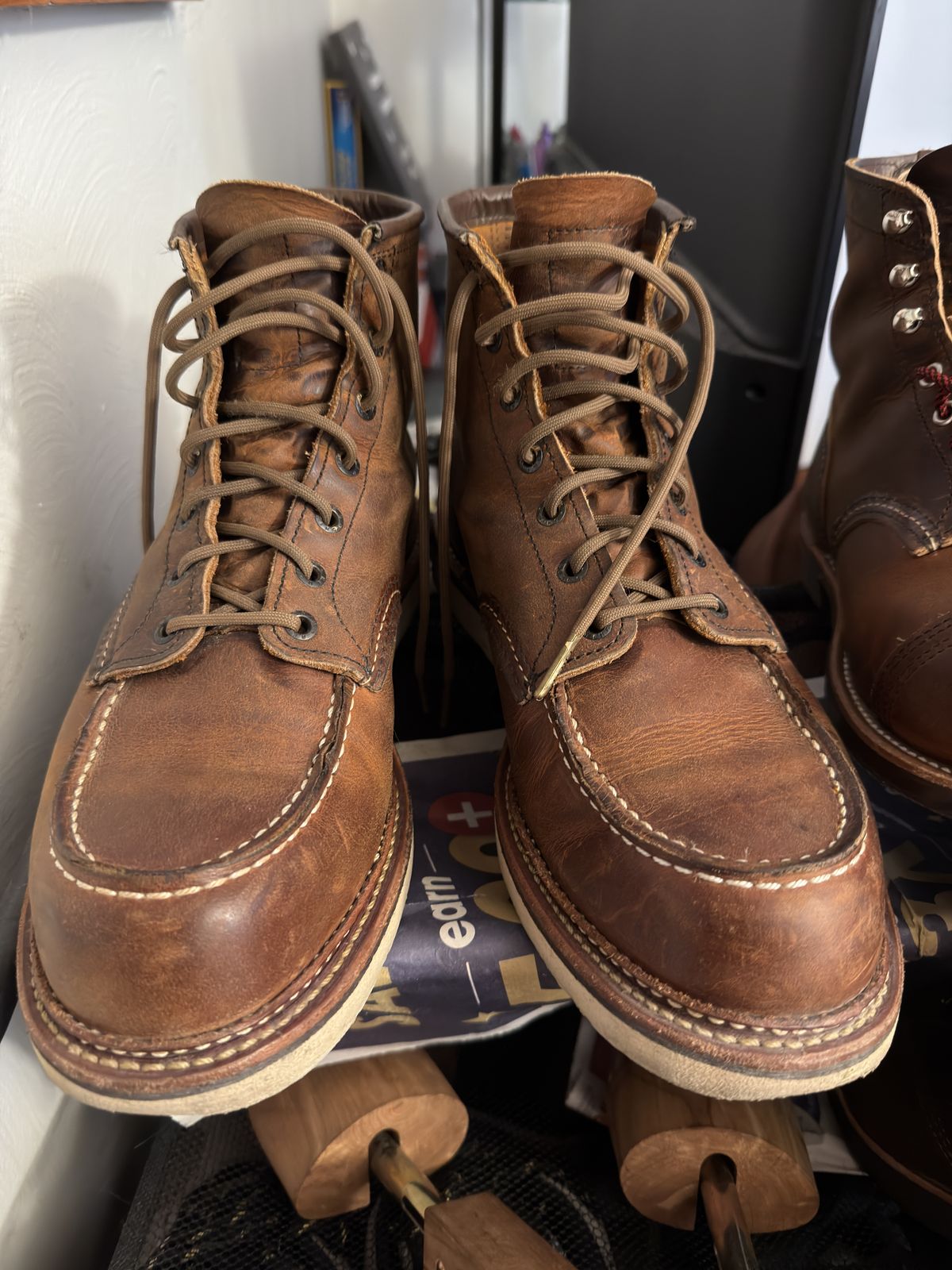 Photo by Kismetatron on October 2, 2025 of the Red Wing 6-Inch Classic Moc in S.B. Foot Copper Rough and Tough.
