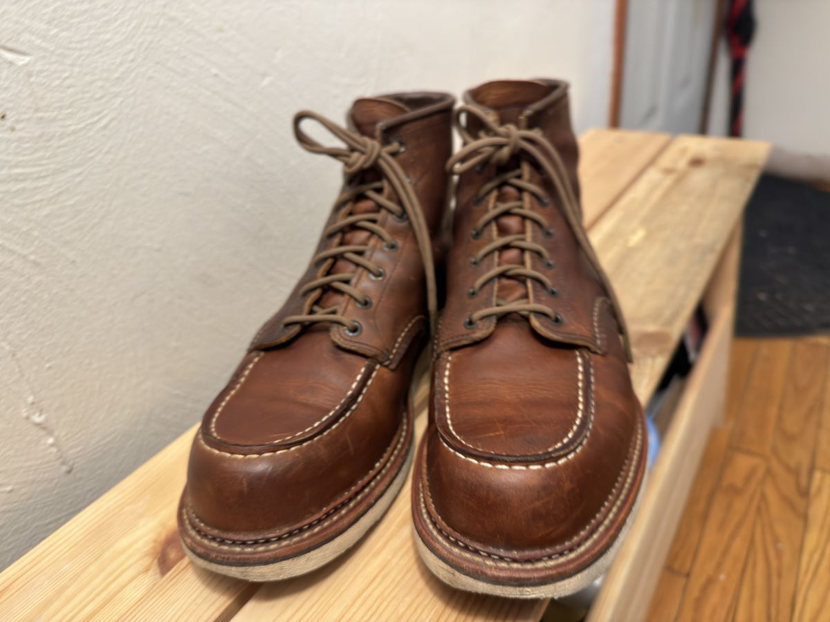 Photo by Kismetatron on October 28, 2025 of the Red Wing 6-Inch Classic Moc in S.B. Foot Copper Rough and Tough.