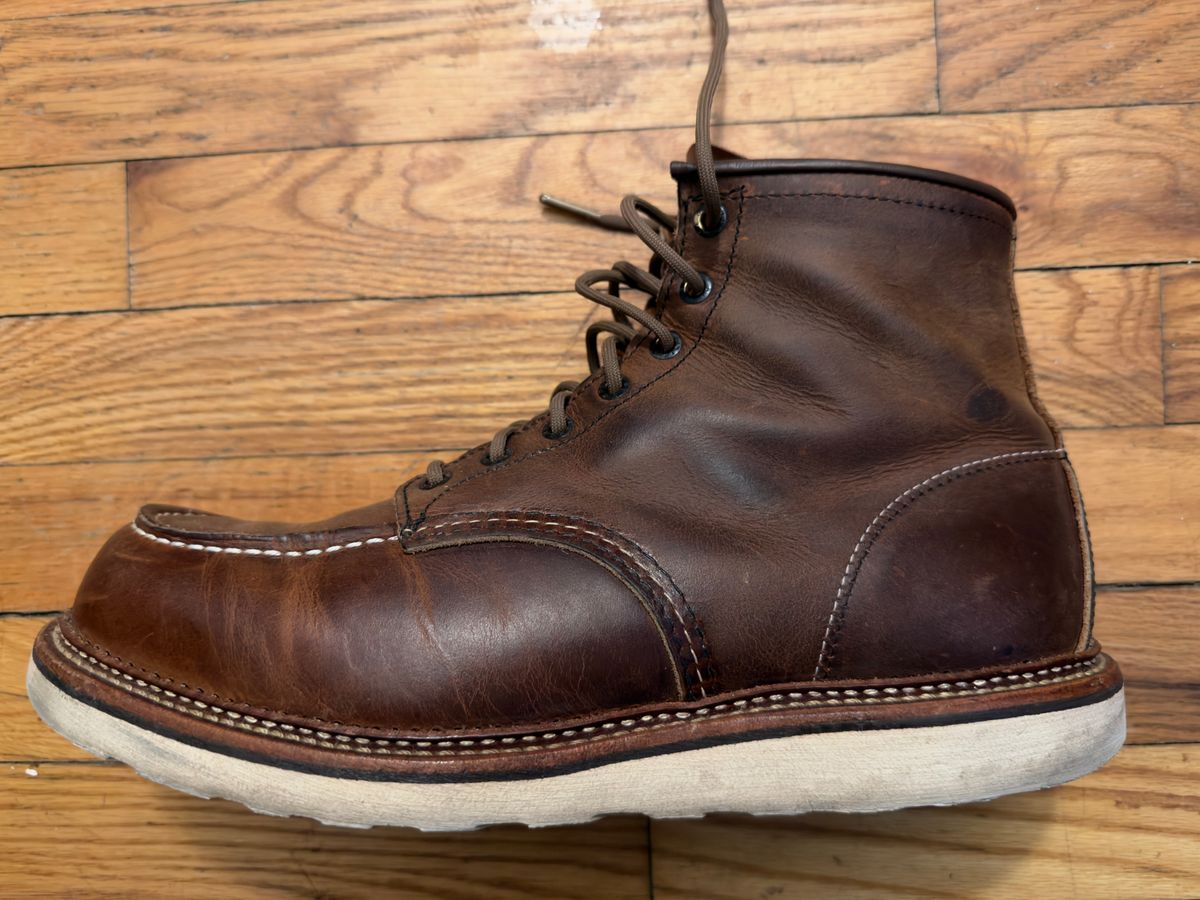 Photo by Kismetatron on February 1, 2026 of the Red Wing 6-Inch Classic Moc in S.B. Foot Copper Rough and Tough.