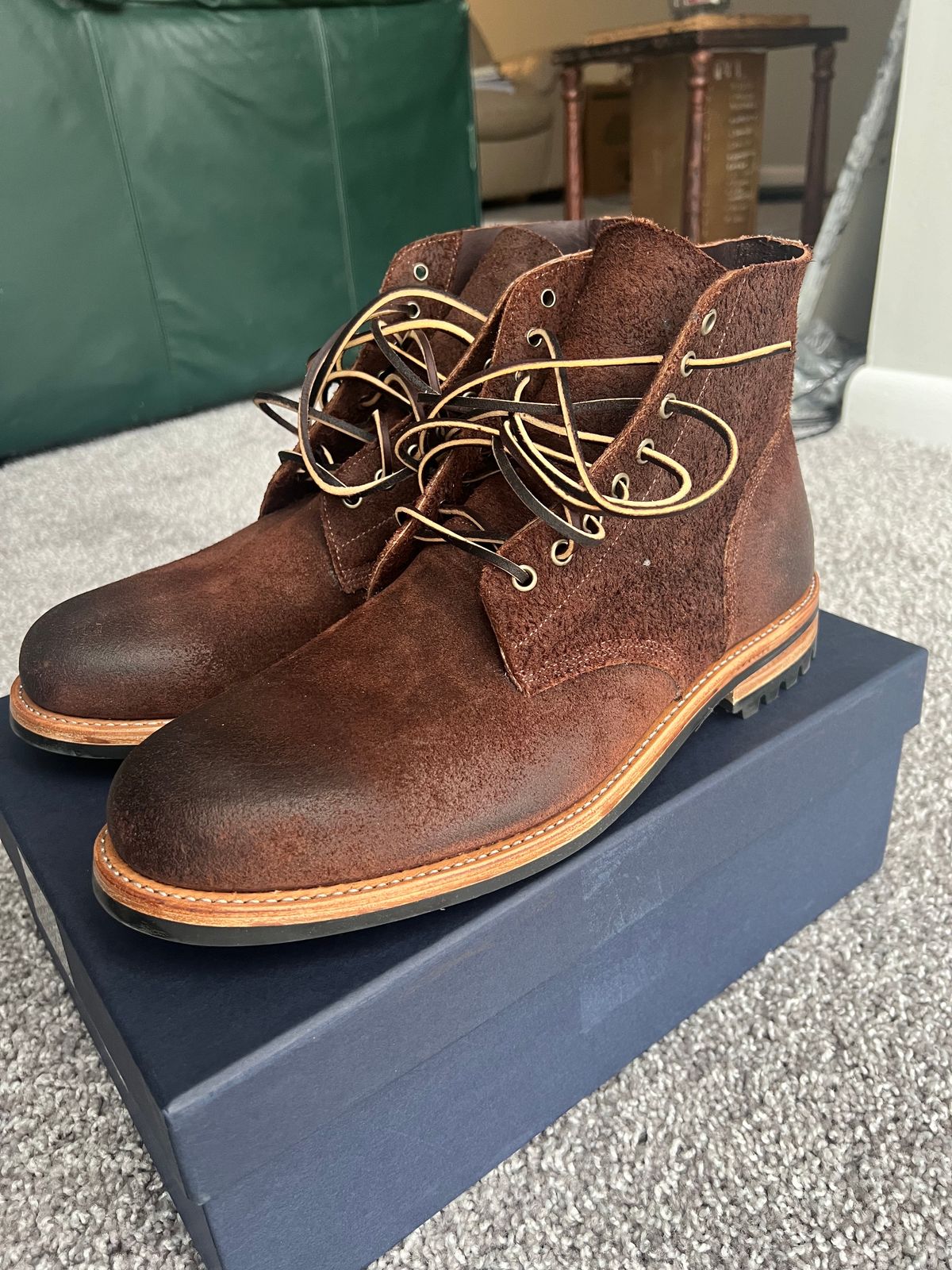 Photo by mazzerson on February 7, 2024 of the Oak Street Bootmakers Field Boot in Seidel Black Walnut Stampede Roughout.