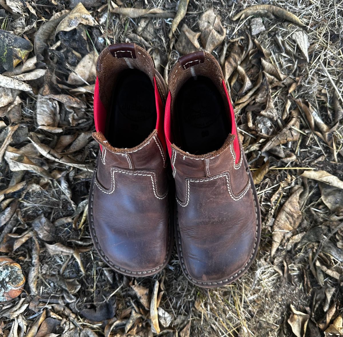 Photo by icarus on January 3, 2025 of the Duckfeet Roskilde in Terracare Cocoa.