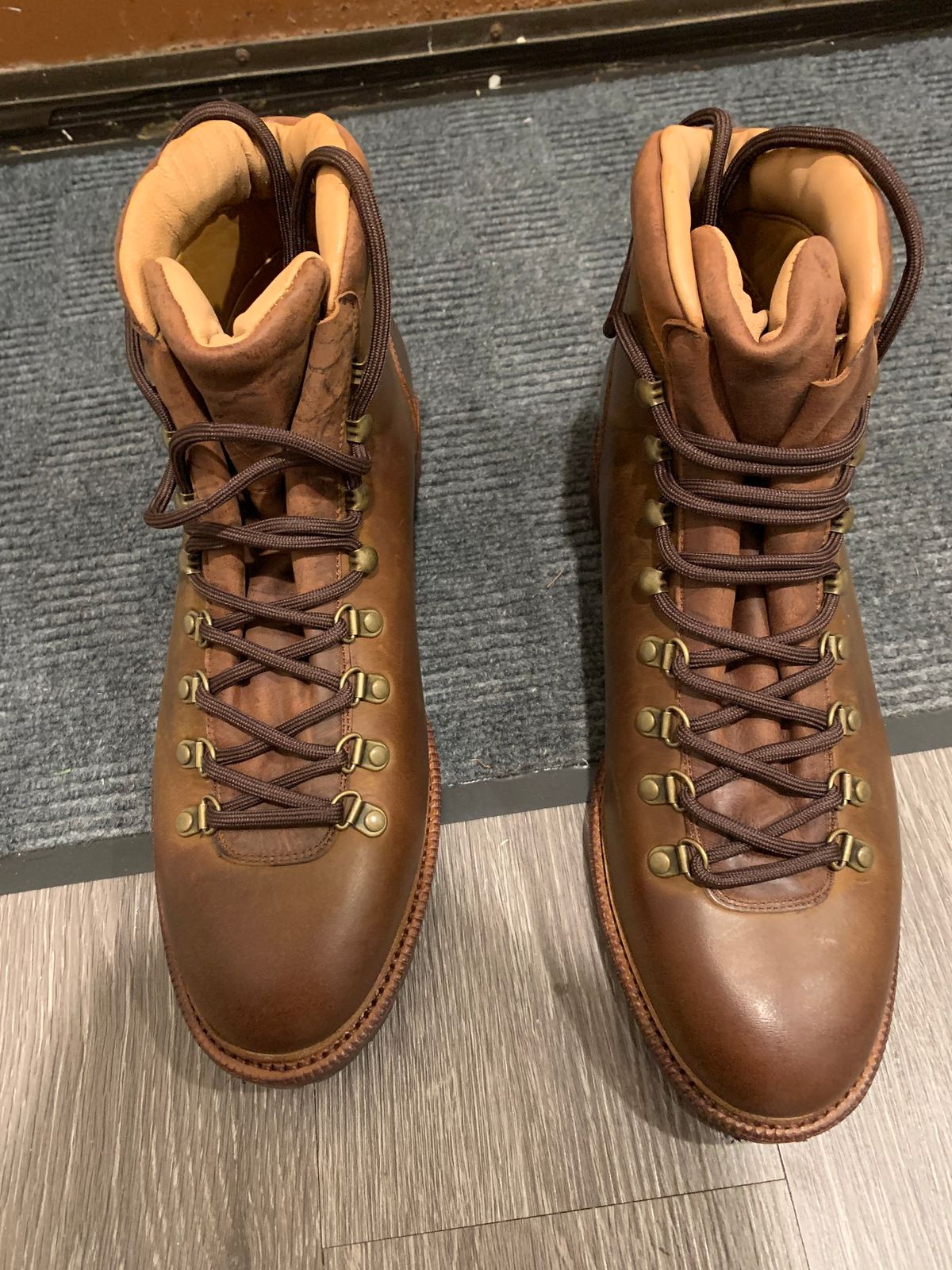 Photo by armie_g on November 5, 2025 of the Meermin Hiking Boot in Tobacco Waxy Shell Cordovan.