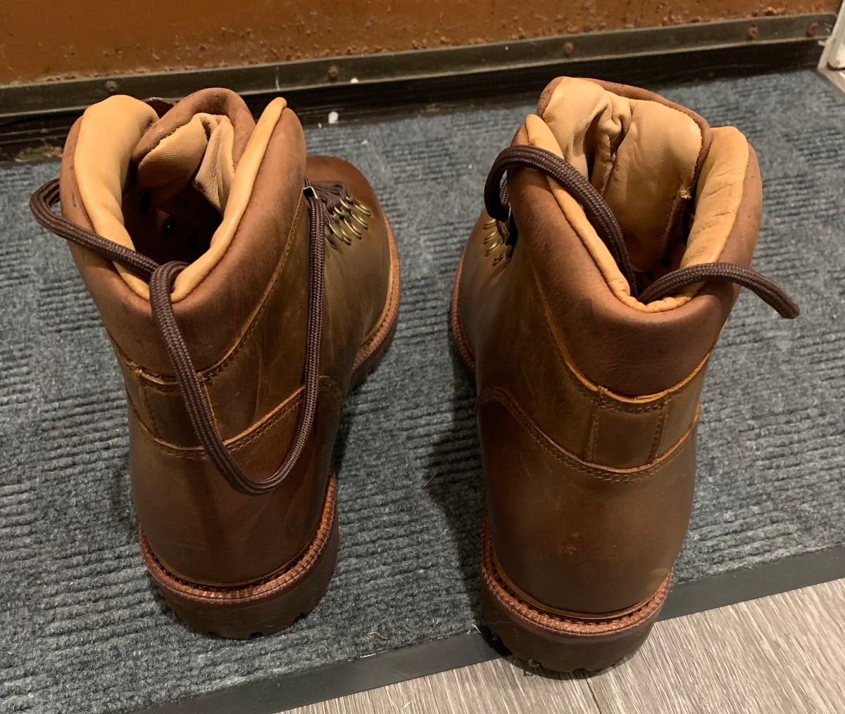 Photo by armie_g on November 5, 2025 of the Meermin Hiking Boot in Tobacco Waxy Shell Cordovan.