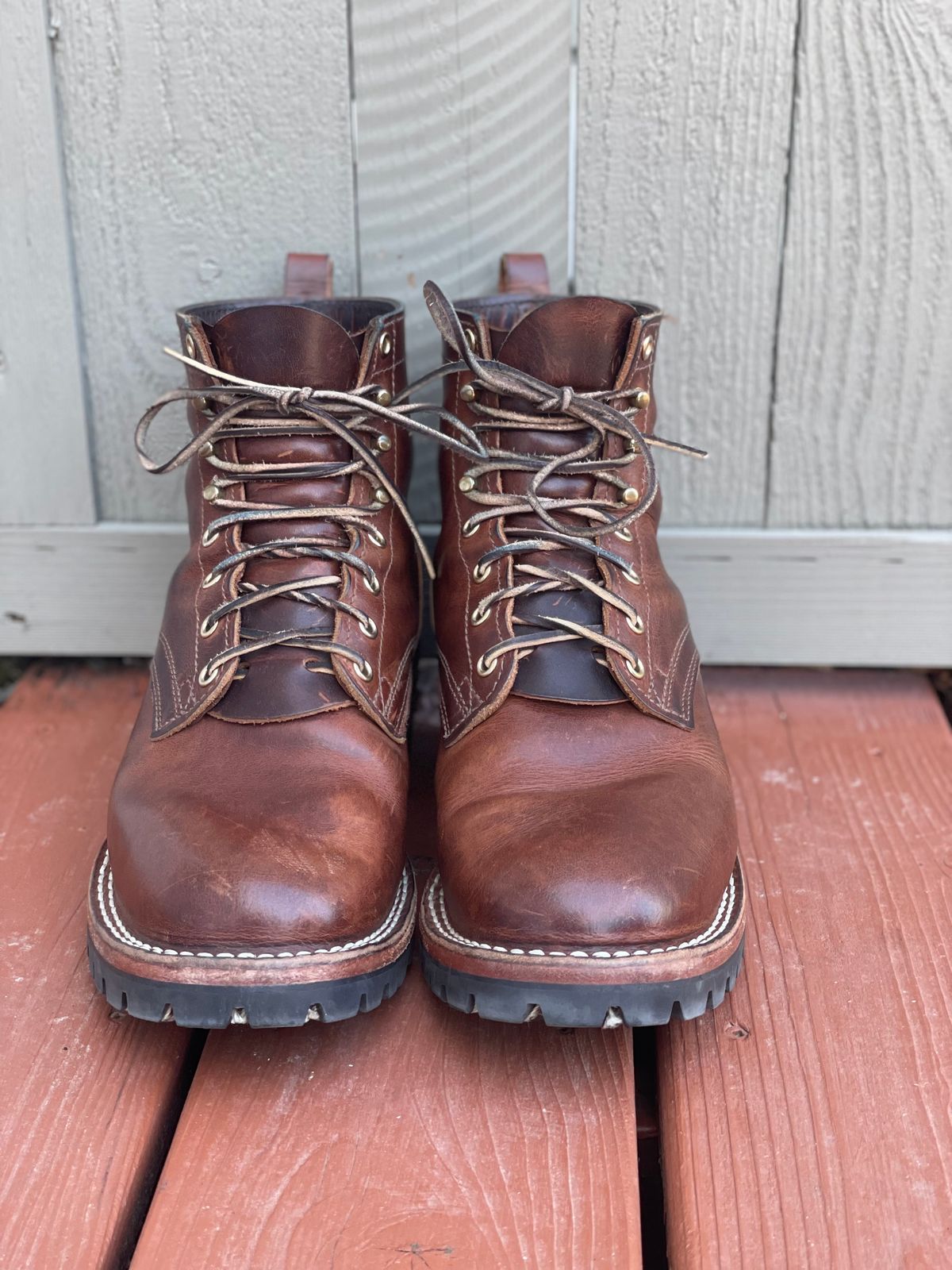 Photo by SteveHarveyOswald on April 5, 2025 of the Nicks Lace Up Heritage in Italian Brown Cypress.