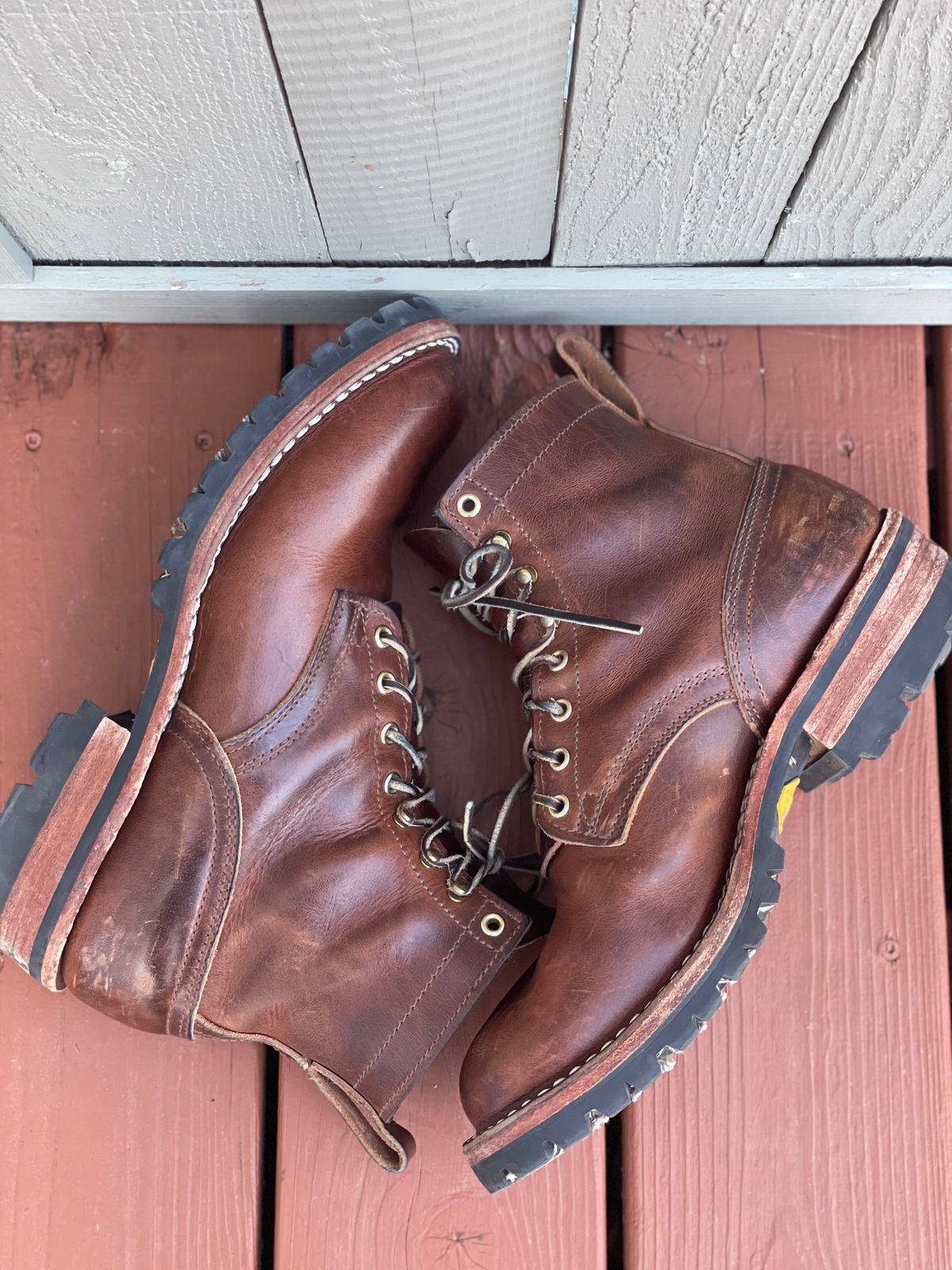 Photo by SteveHarveyOswald on April 5, 2025 of the Nicks Lace Up Heritage in Italian Brown Cypress.