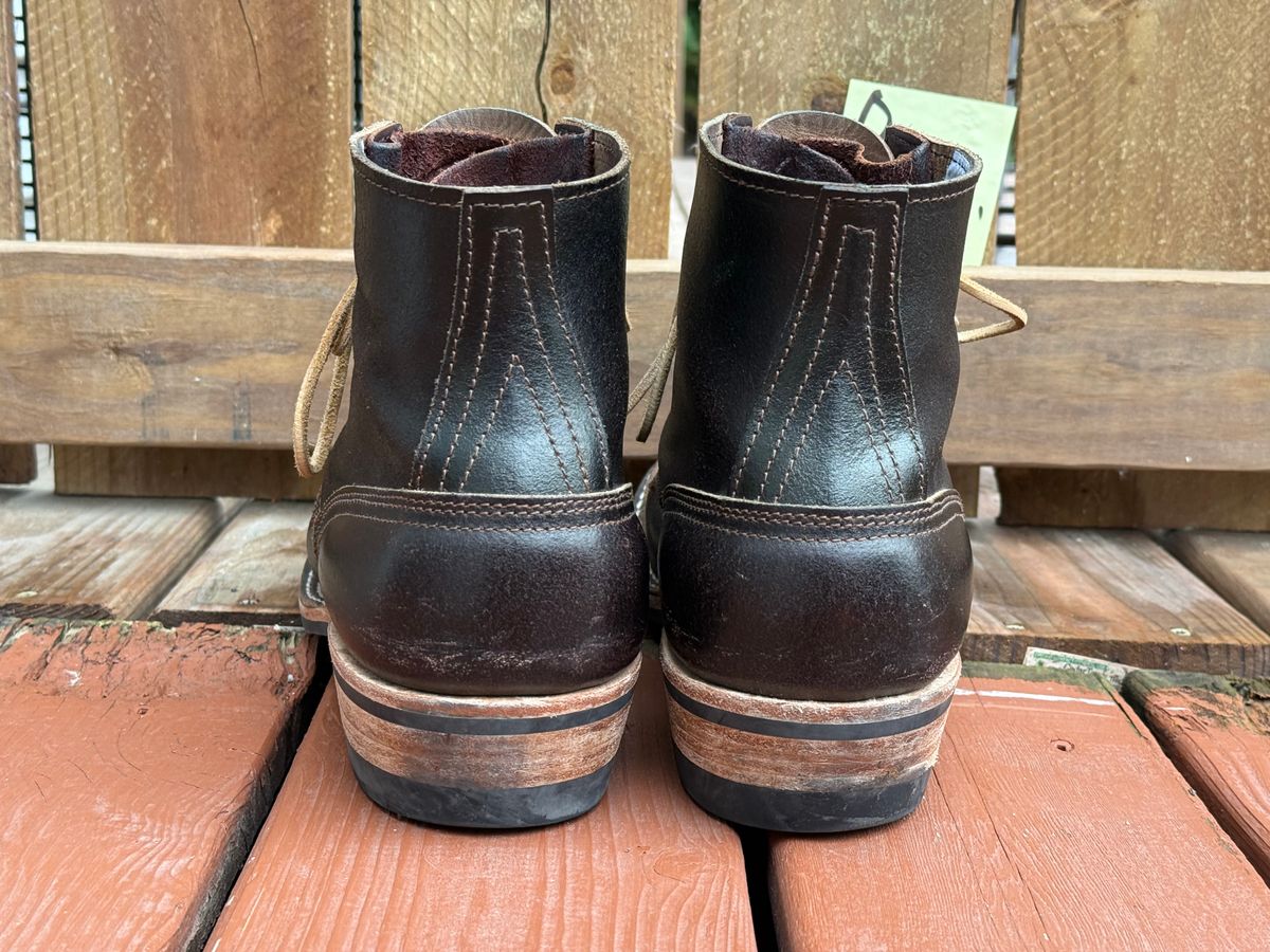 Photo by SteveHarveyOswald on November 1, 2025 of the Nicks MTO in Horween Brown Waxed Flesh.