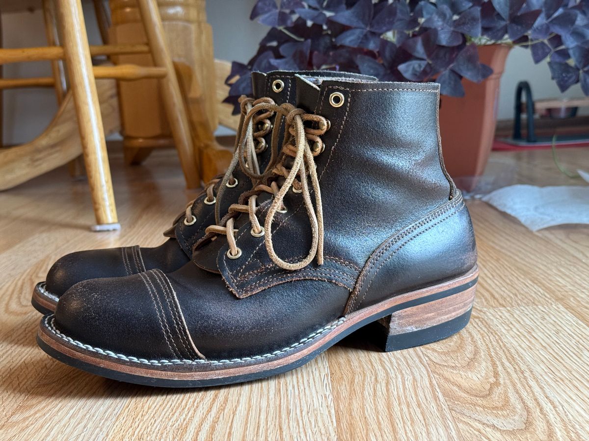 Photo by SteveHarveyOswald on January 4, 2026 of the Nicks MTO in Horween Brown Waxed Flesh.