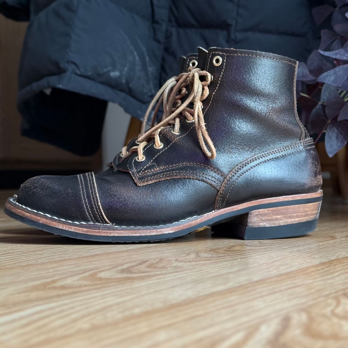 Photo by SteveHarveyOswald on February 1, 2026 of the Nicks MTO in Horween Brown Waxed Flesh.