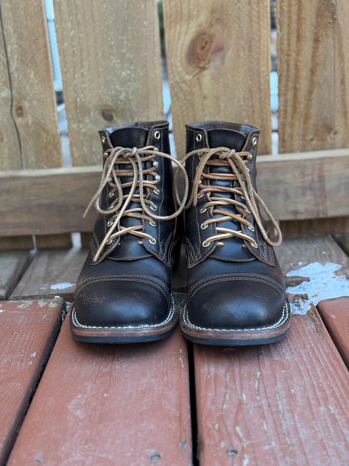 Photo by SteveHarveyOswald on March 1, 2026 of the Nicks MTO in Horween Brown Waxed Flesh.