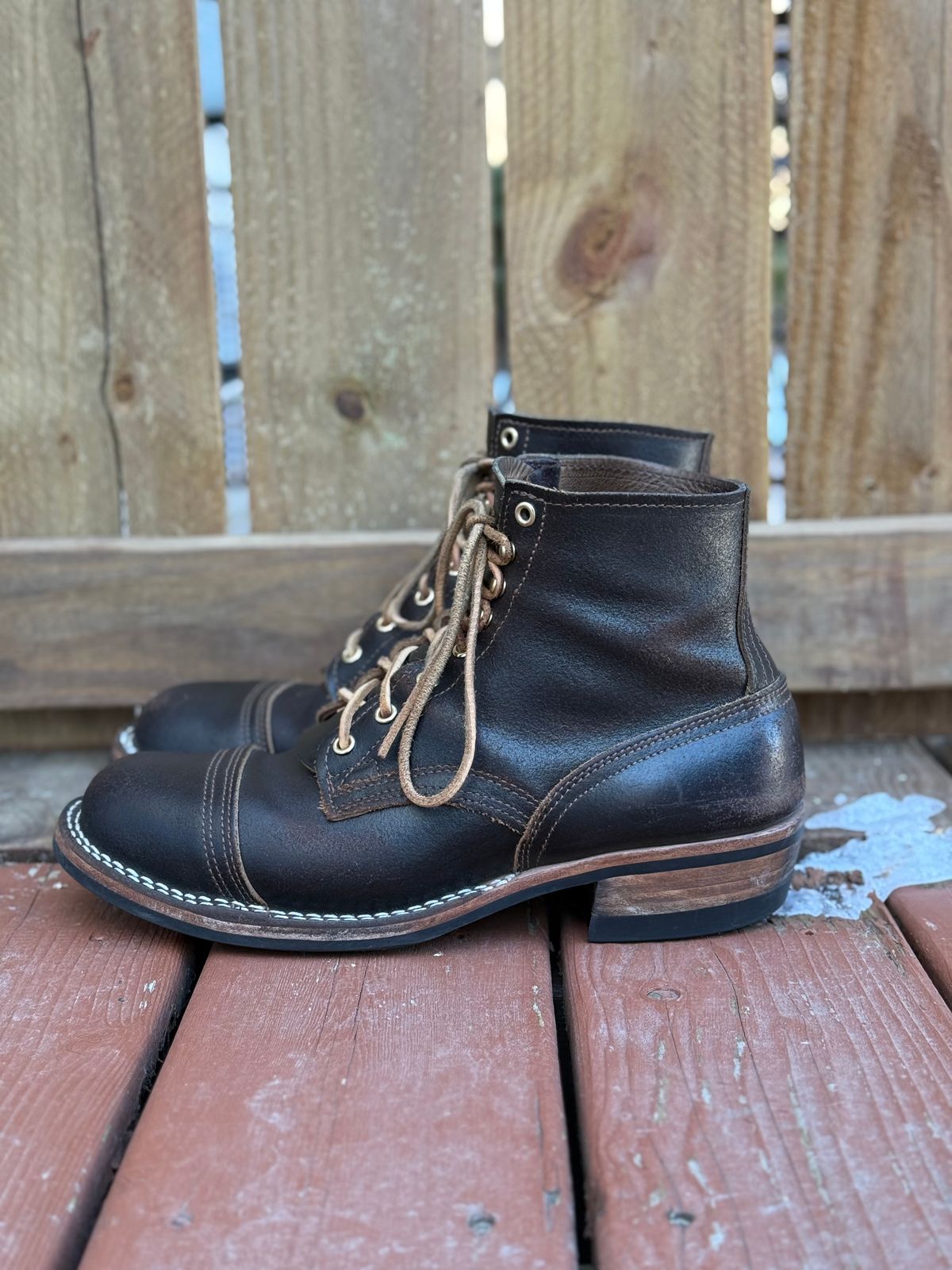 Photo by SteveHarveyOswald on March 1, 2026 of the Nicks MTO in Horween Brown Waxed Flesh.