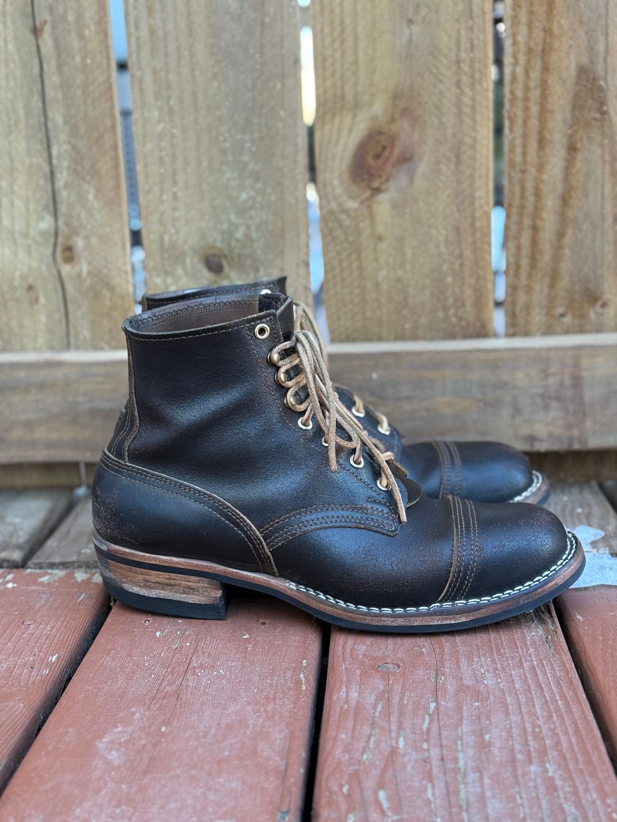 Photo by SteveHarveyOswald on March 1, 2026 of the Nicks MTO in Horween Brown Waxed Flesh.