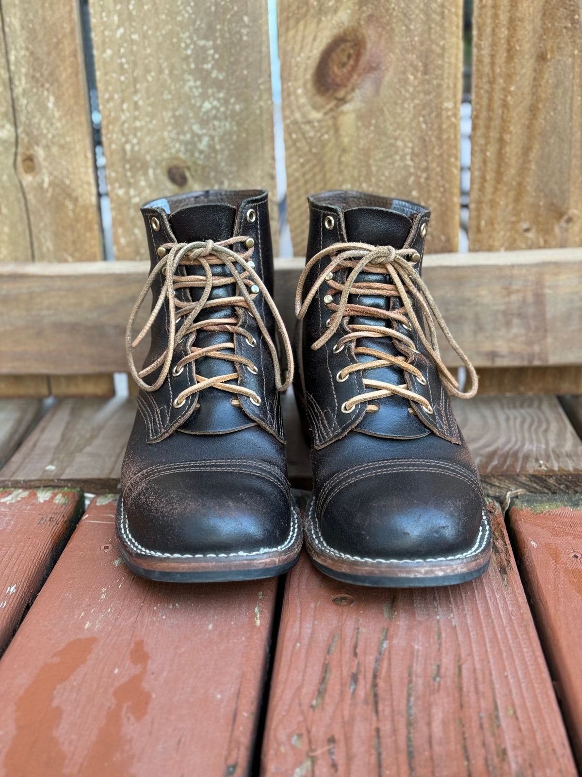 Photo by SteveHarveyOswald on April 5, 2026 of the Nicks MTO in Horween Brown Waxed Flesh.