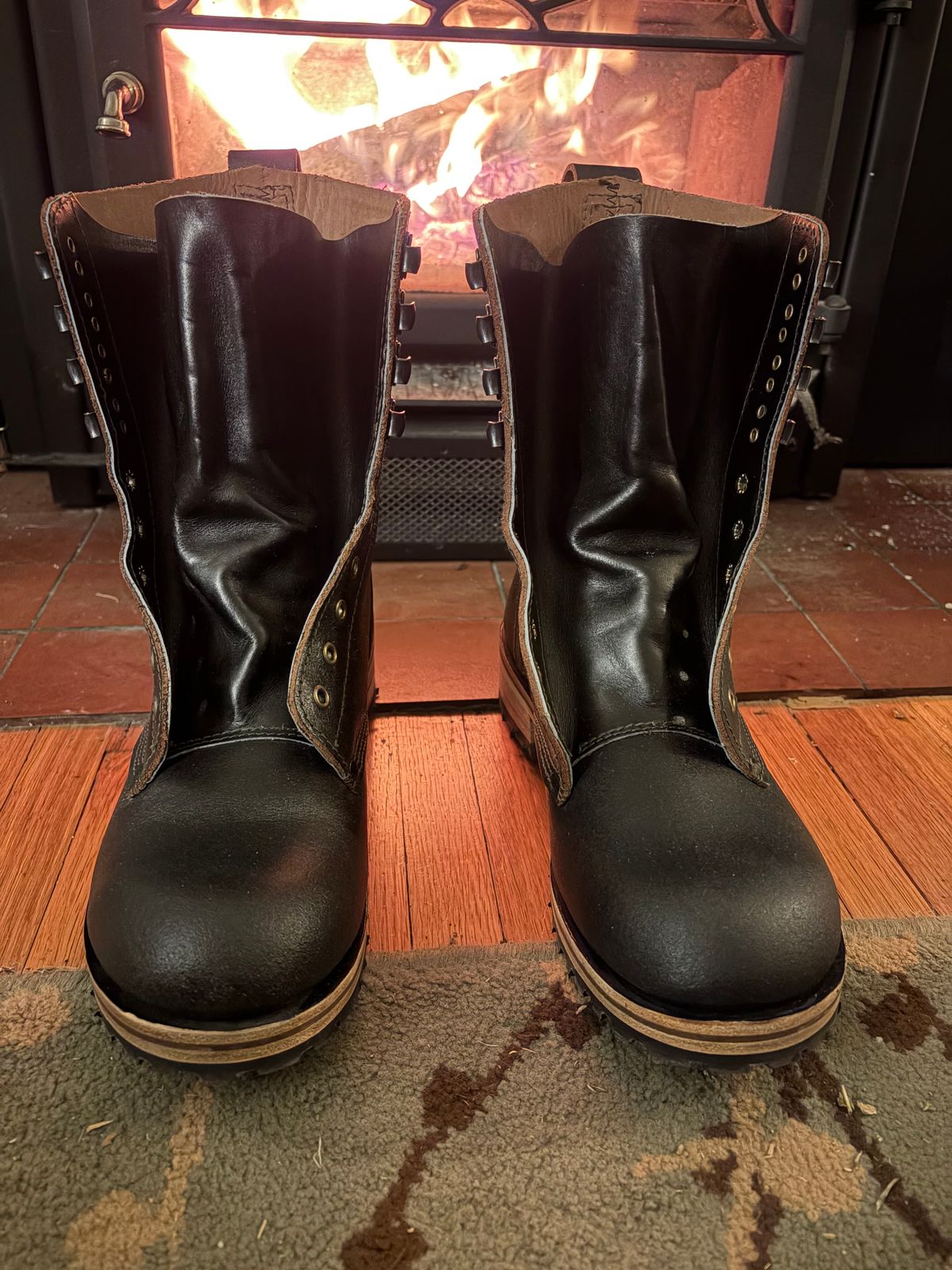 Photo by CooterJohn on March 24, 2026 of the William Lennon & Co. Mark V Combat in Waltham Tannery, Black kip.