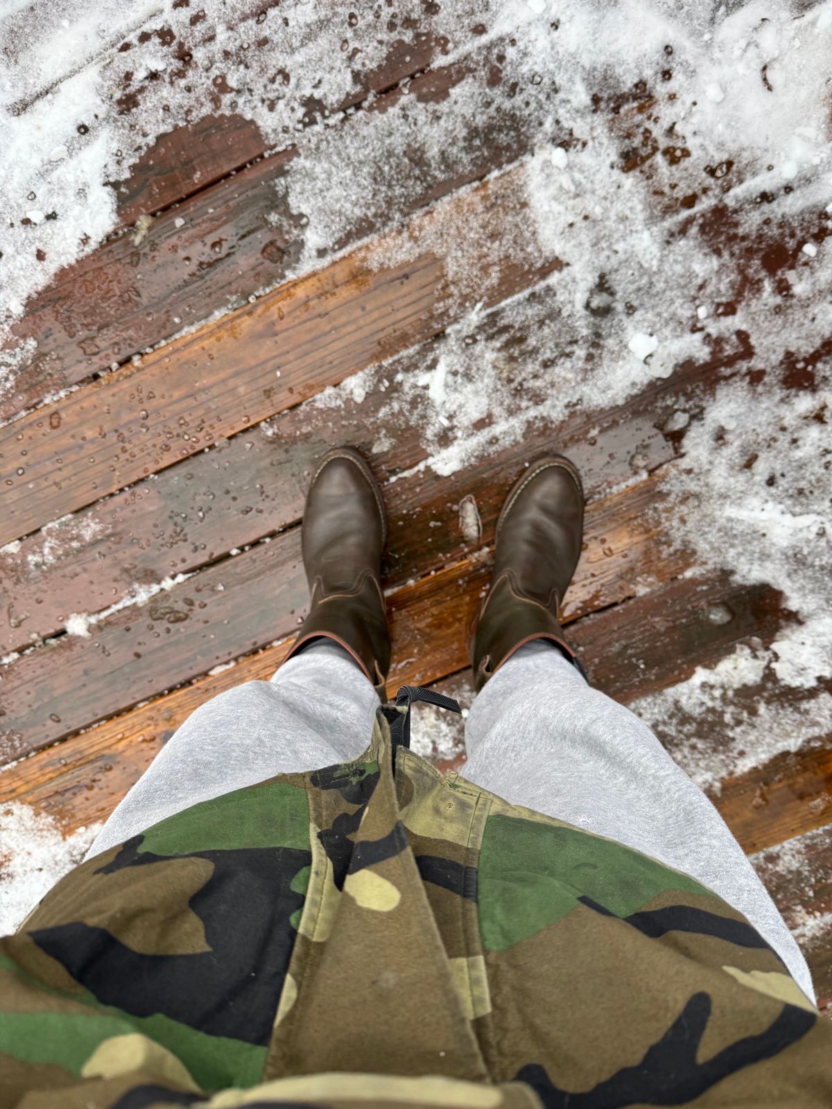 Photo by brvcha on January 11, 2025 of the Wesco Morrison in Horween Green Chromexcel.