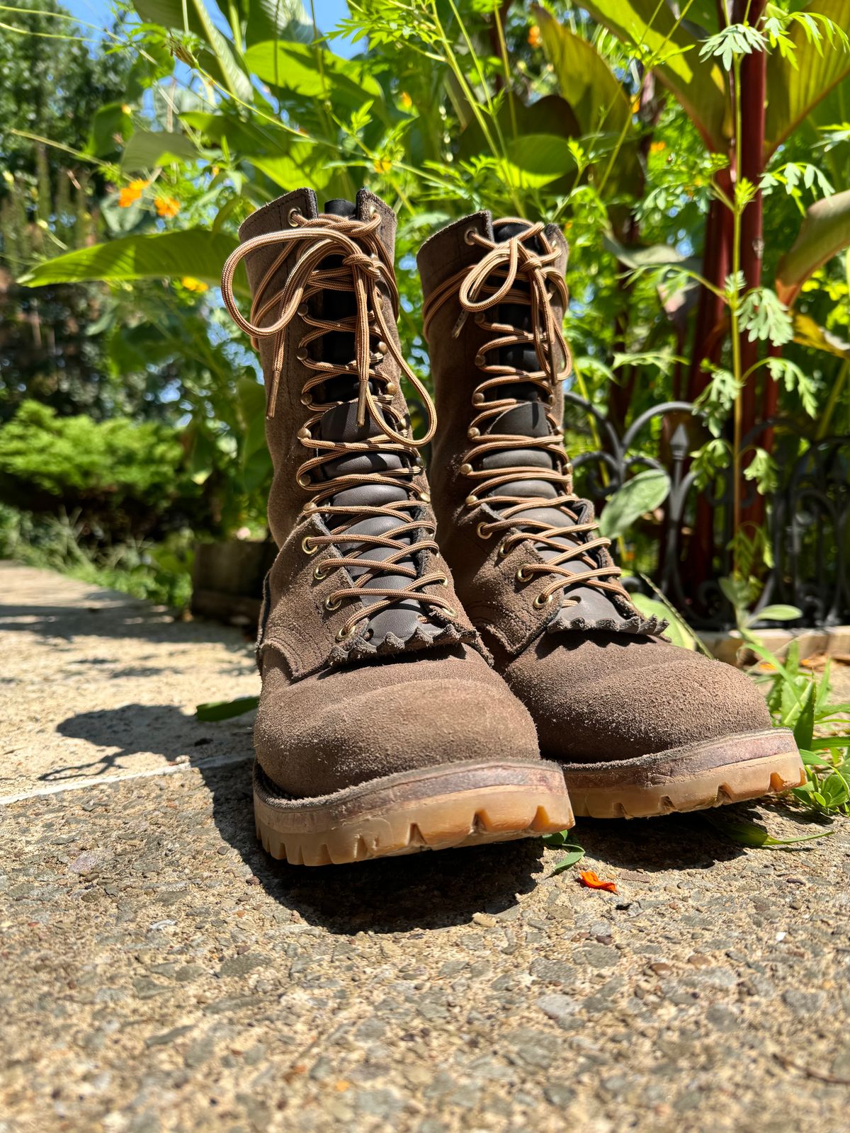 Photo by brvcha on August 3, 2025 of the Nicks BuilderPro in Seidel 1964 Ash Gray Rough Out.