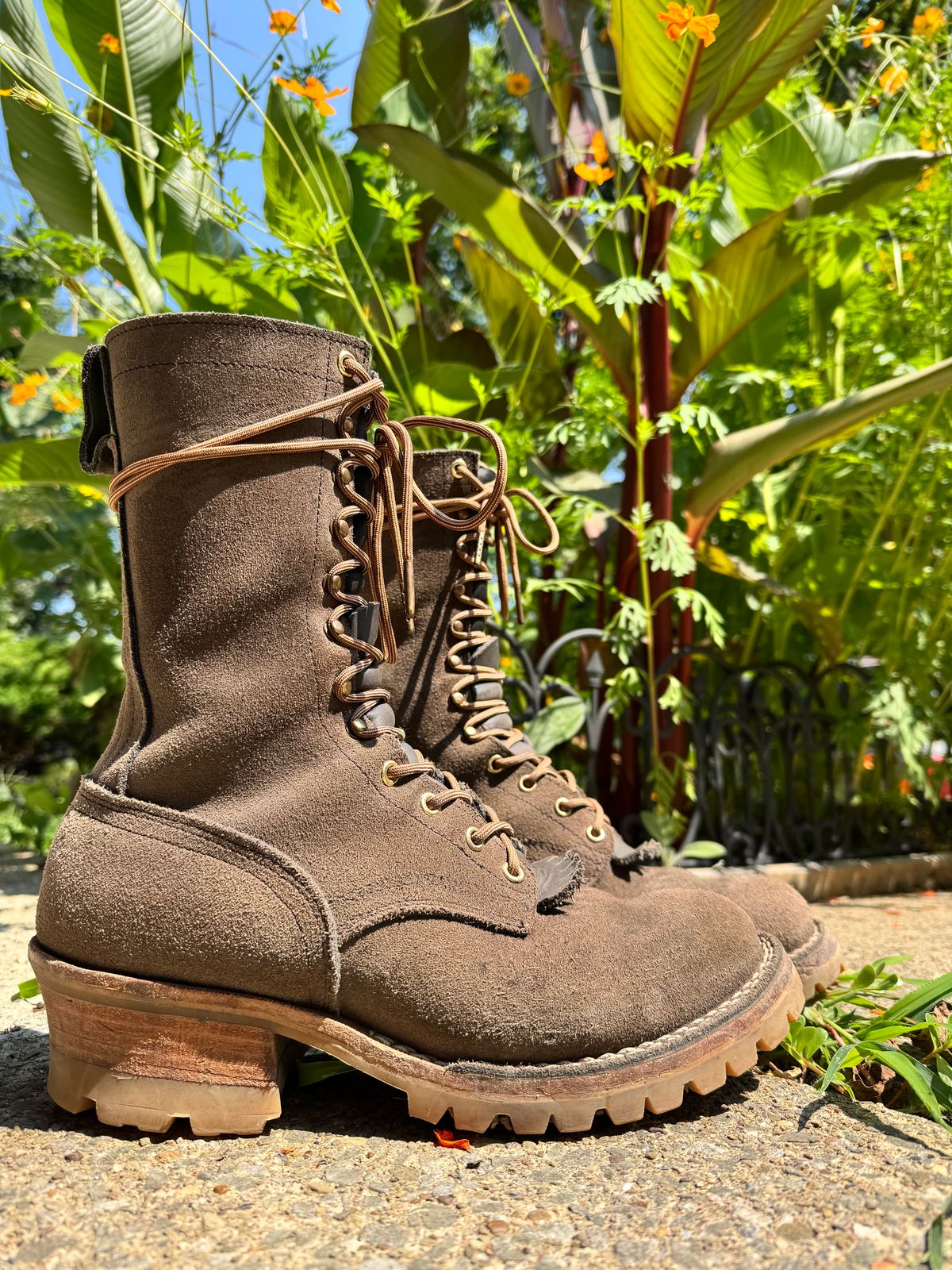 Photo by brvcha on August 3, 2025 of the Nicks BuilderPro in Seidel 1964 Ash Gray Rough Out.