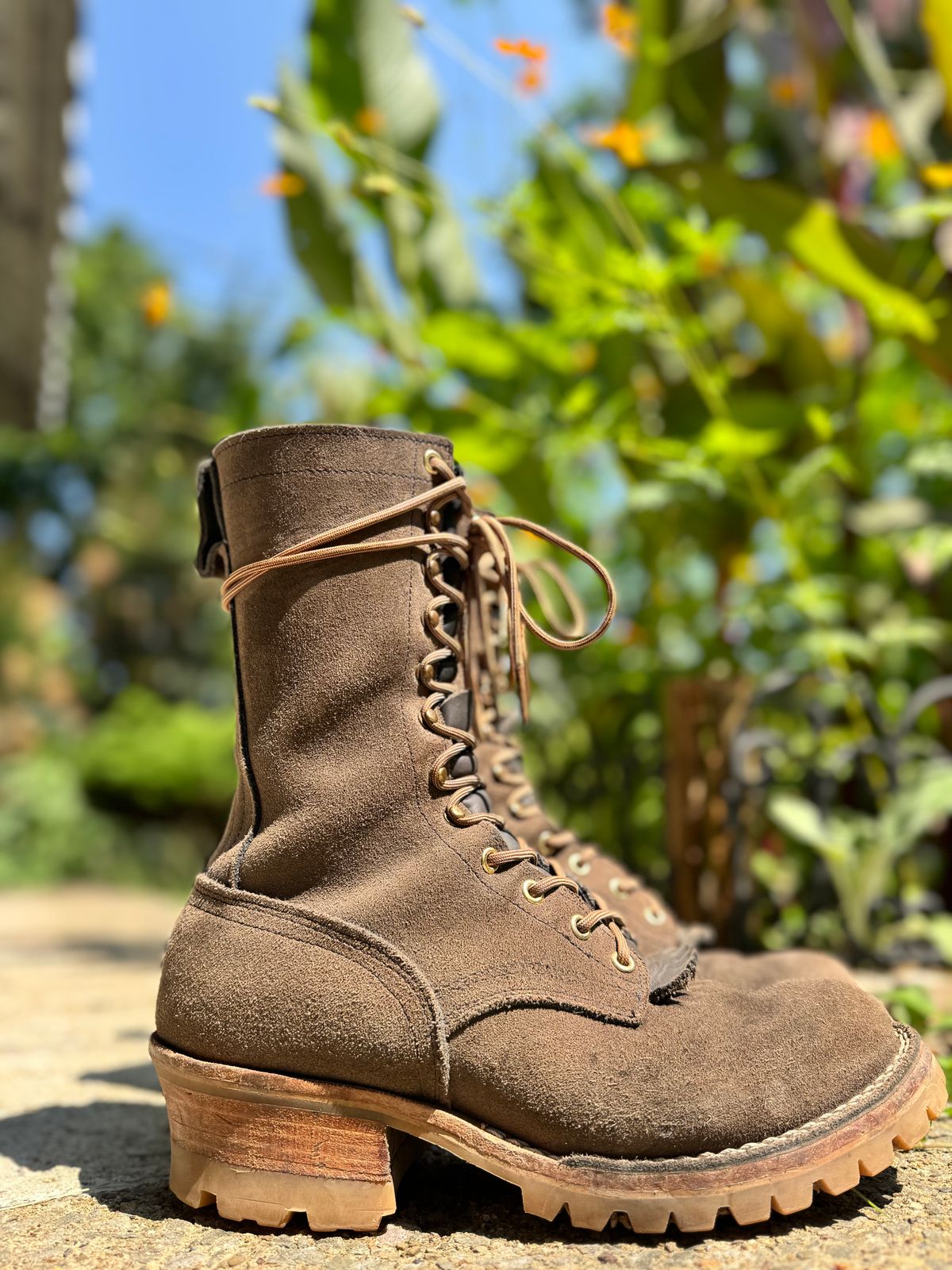 Photo by brvcha on August 3, 2025 of the Nicks BuilderPro in Seidel 1964 Ash Gray Rough Out.