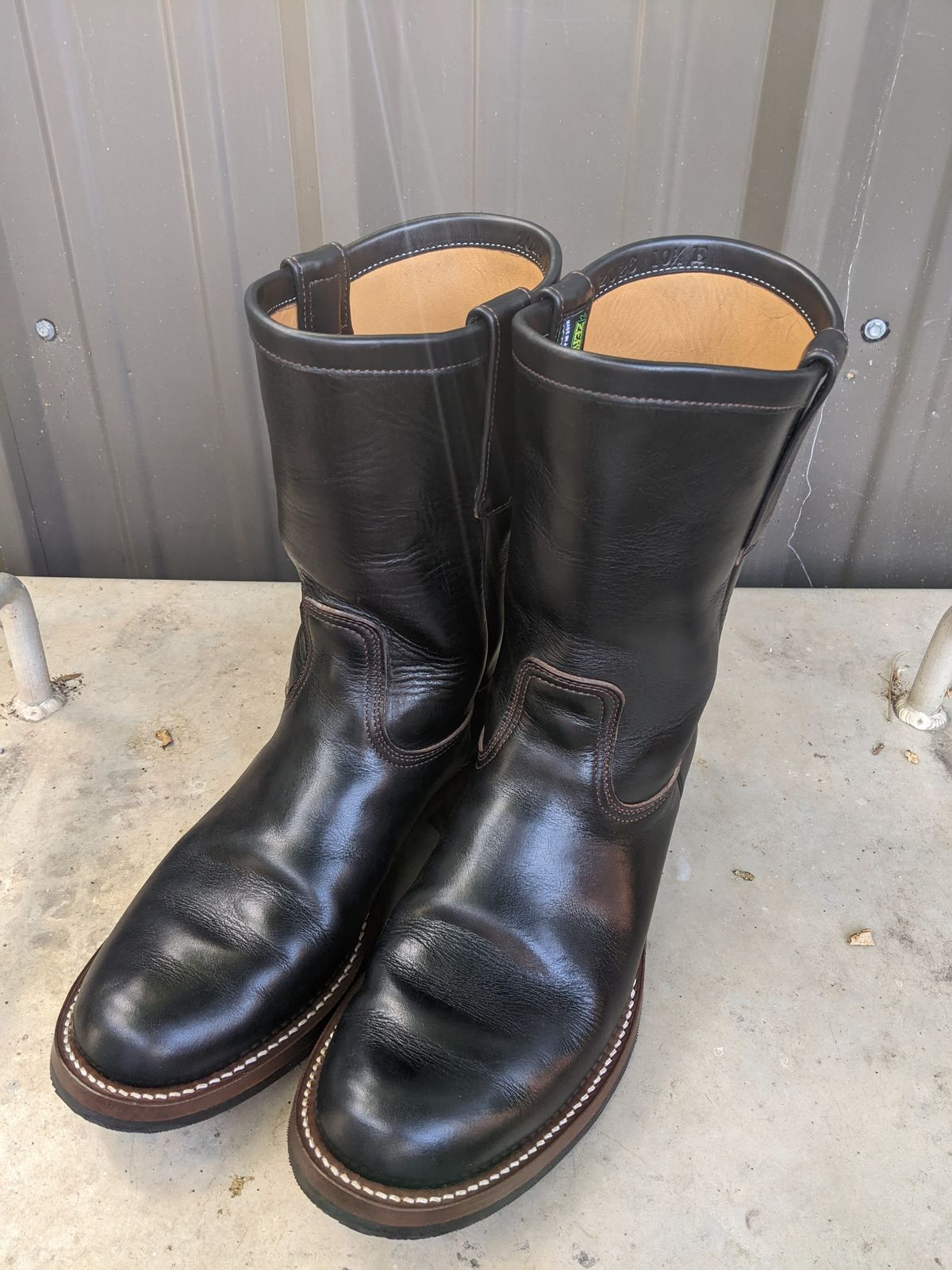 Photo by Crimp on June 30, 2026 of the Zerrows Pecos Boots in Horween Black Chromexcel.