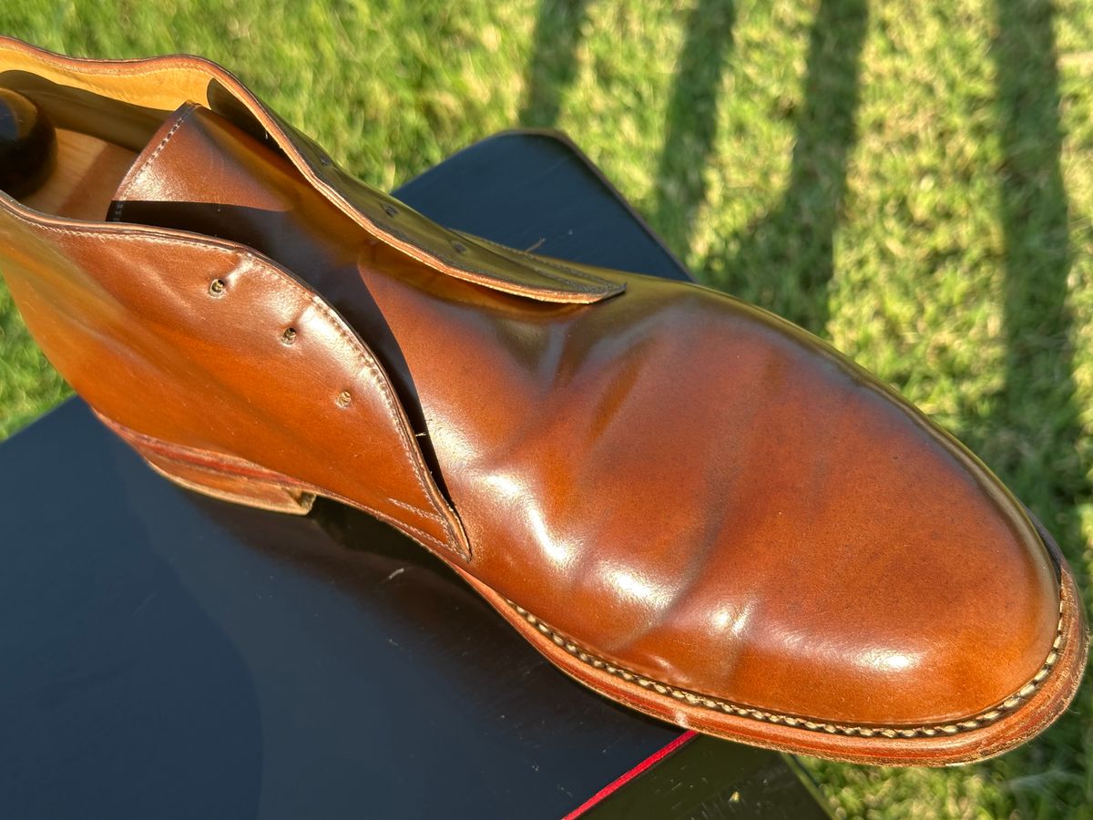 Photo by Huntsman on August 9, 2025 of the Vass Hungary London Chukka Boots in Horween Bourbon Shell Cordovan.