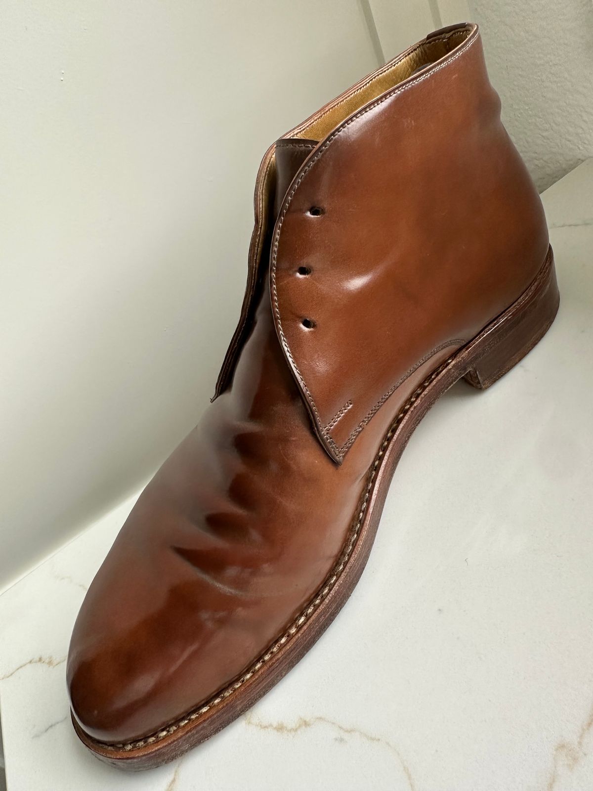 Photo by Huntsman on April 14, 2026 of the Vass Hungary London Chukka Boots in Horween Bourbon Shell Cordovan.
