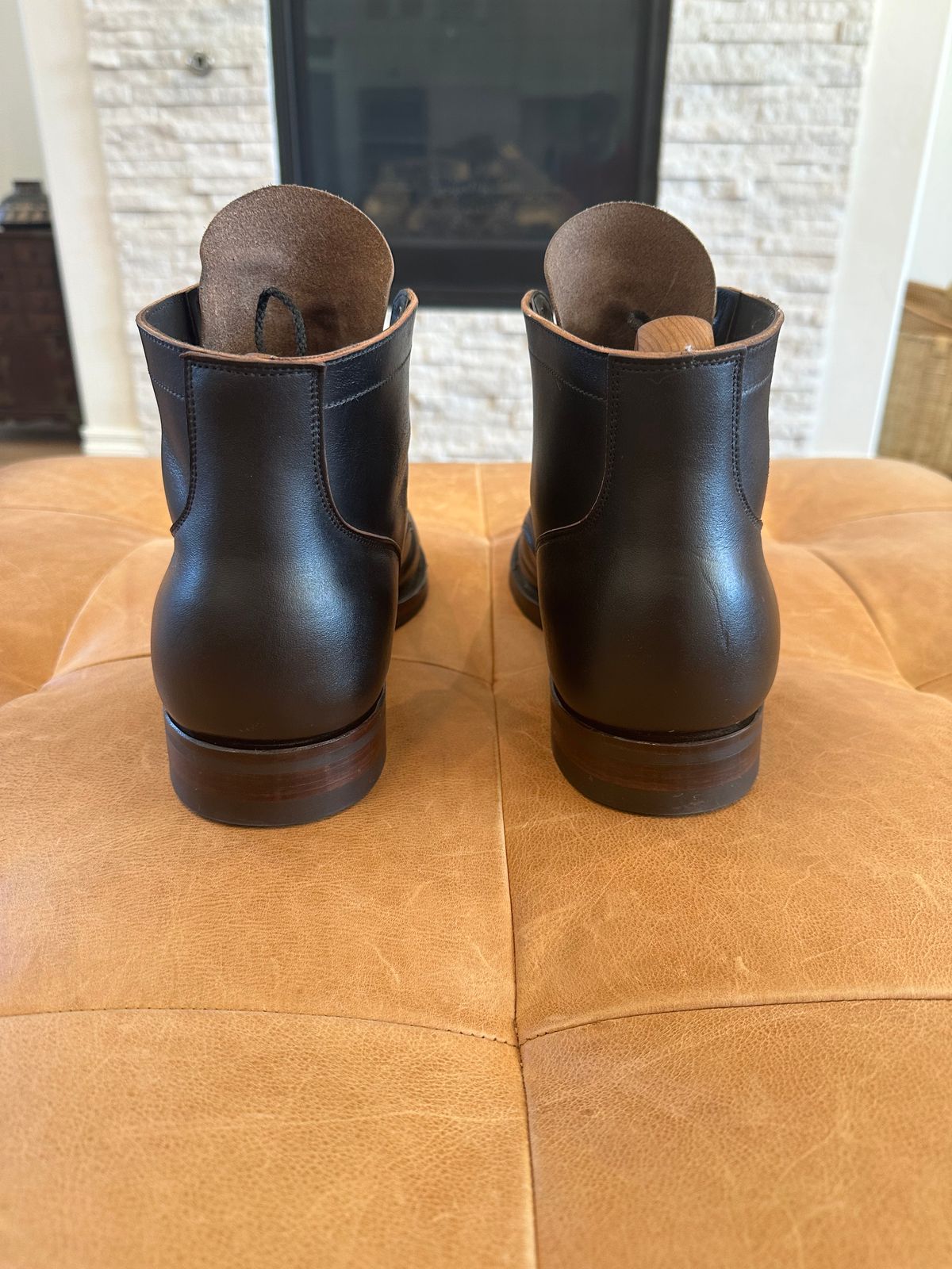 Photo by Huntsman on February 22, 2024 of the Viberg Service Boot BCT in Horween Black Teacore Double Cordovan Butts.