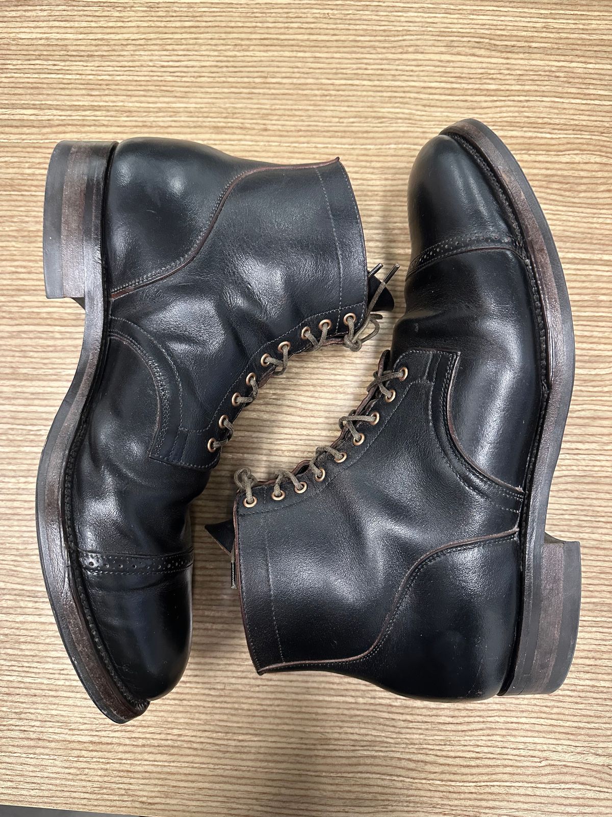 Photo by Huntsman on November 6, 2025 of the Viberg Service Boot BCT in Horween Black Teacore Double Cordovan Butts.