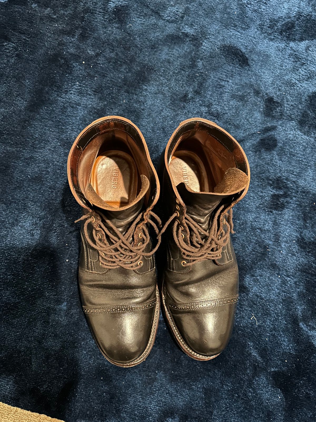 Photo by Huntsman on April 6, 2026 of the Viberg Service Boot BCT in Horween Black Teacore Double Cordovan Butts.