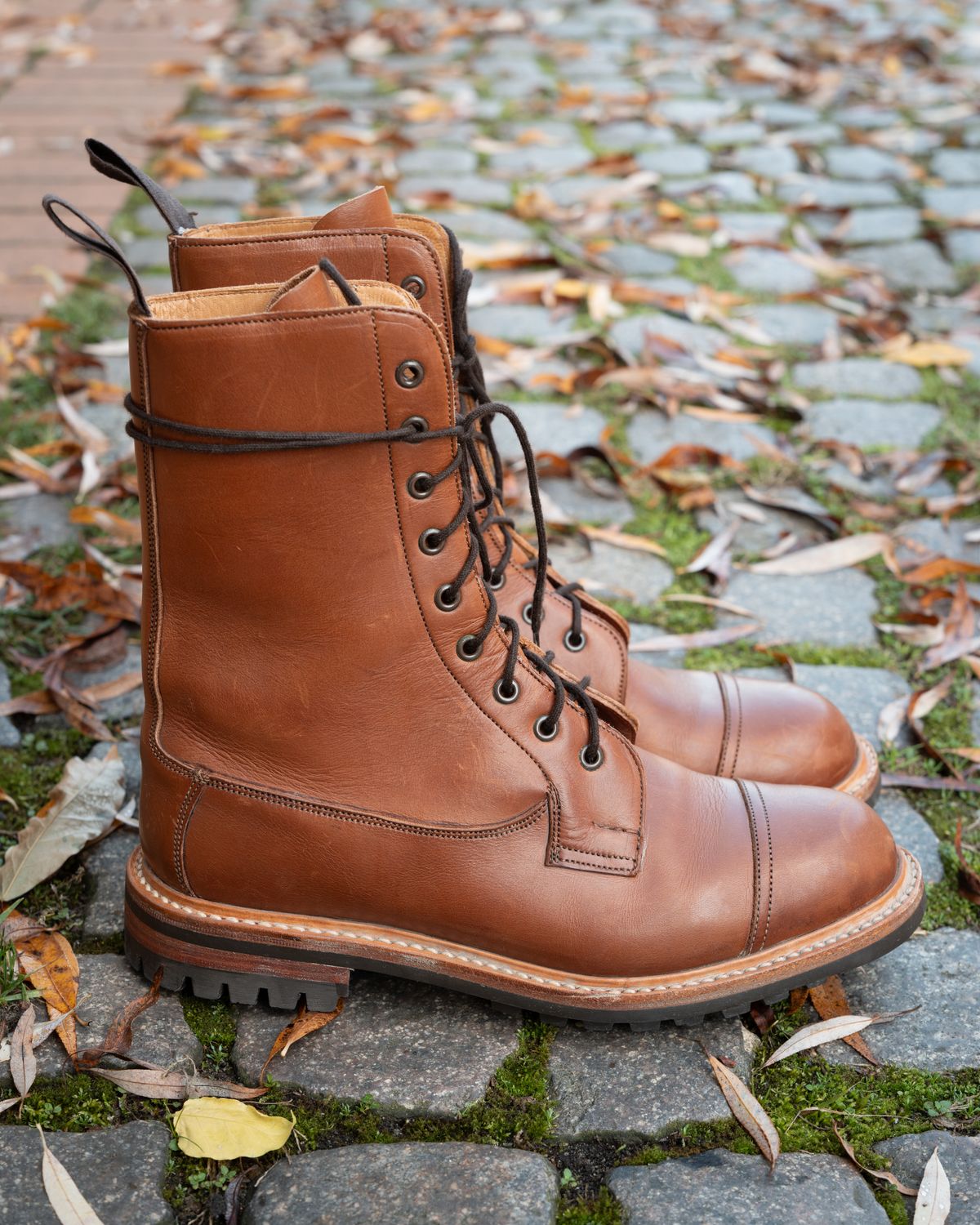 Photo by LydiaWinters on November 5, 2024 of the Tricker's Lucia Super Boot in Tanneries Haas Gold.