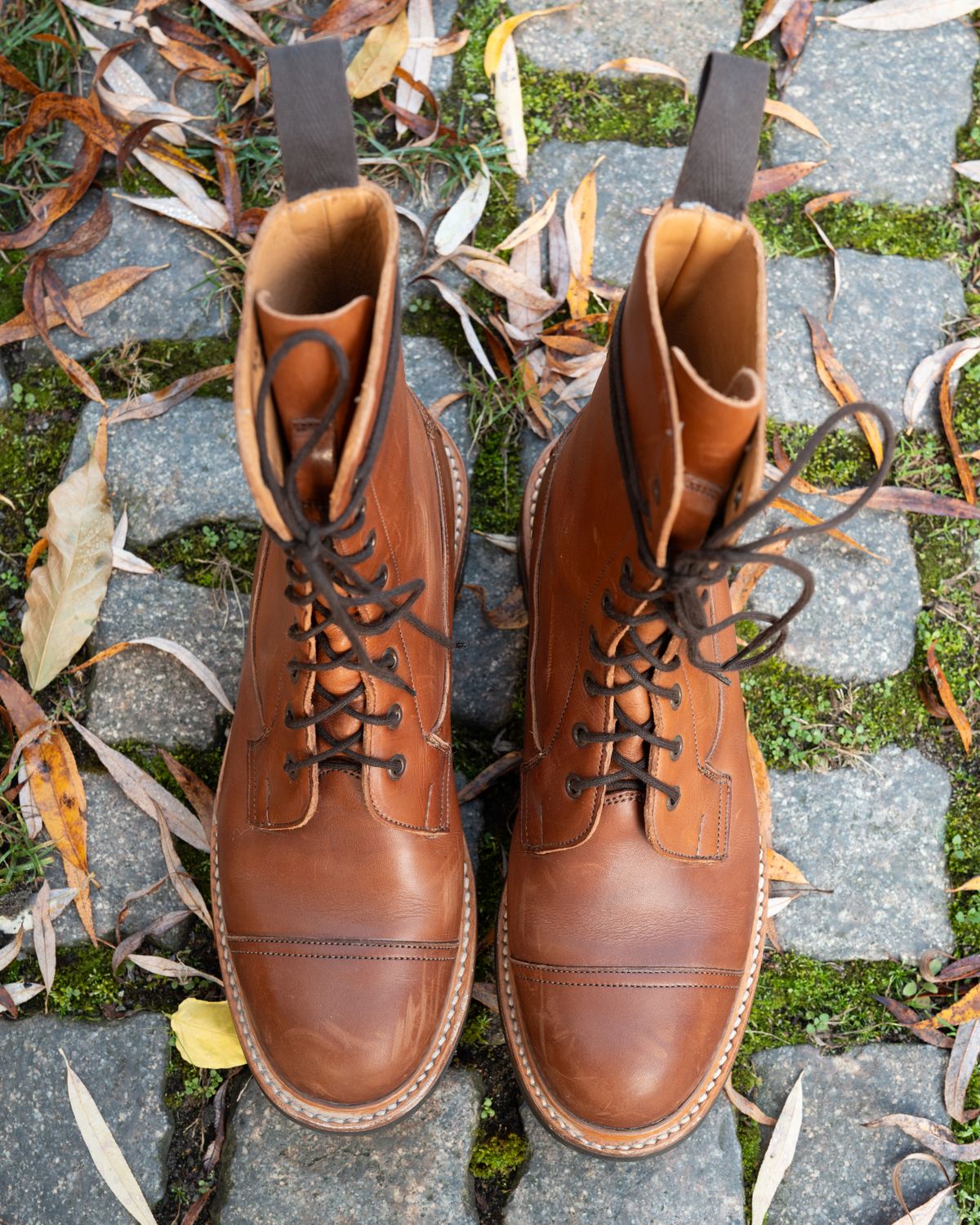Photo by LydiaWinters on November 5, 2024 of the Tricker's Lucia Super Boot in Tanneries Haas Gold.