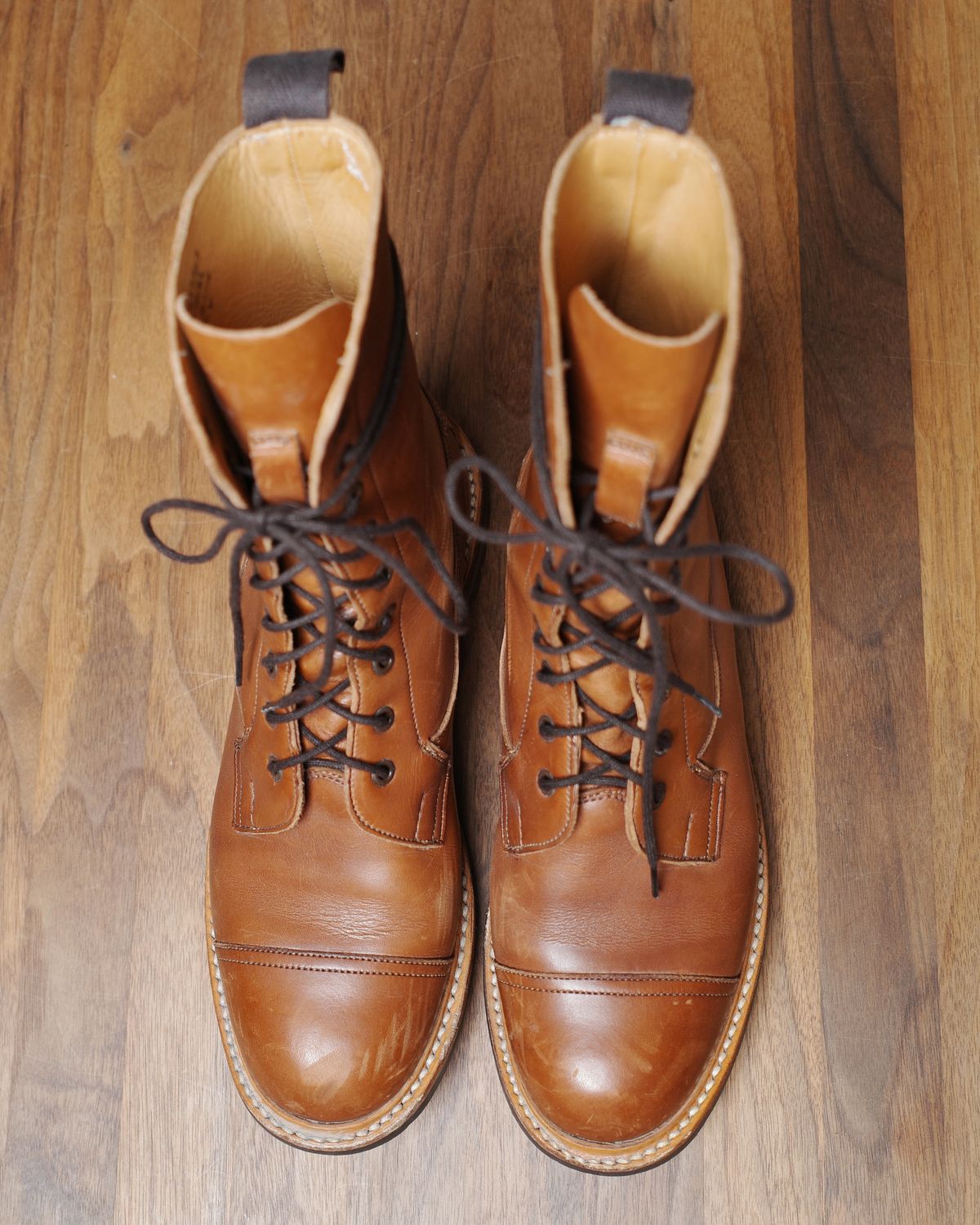 Photo by LydiaWinters on January 5, 2025 of the Tricker's Lucia Super Boot in Tanneries Haas Gold.