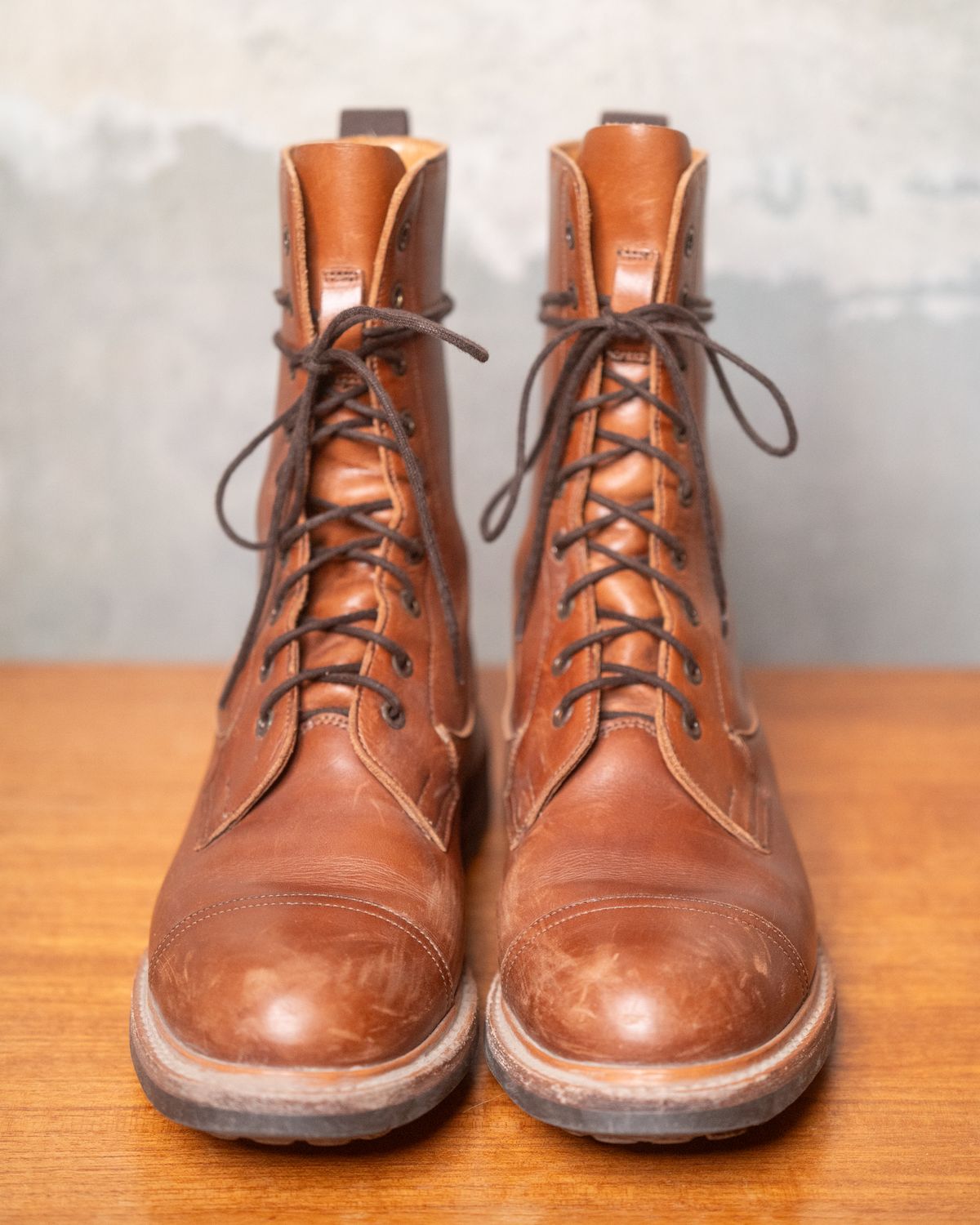 Photo by LydiaWinters on March 5, 2025 of the Tricker's Lucia Super Boot in Tanneries Haas Gold.