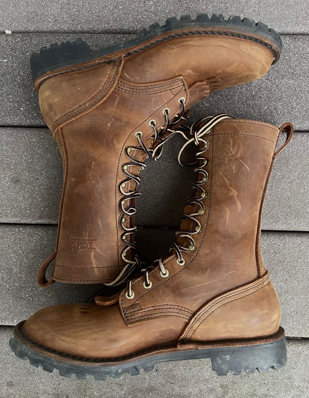 Photo by pontiuspilotus on December 4, 2025 of the Nicks Firetrooper in Seidel WeatherShield Brown.