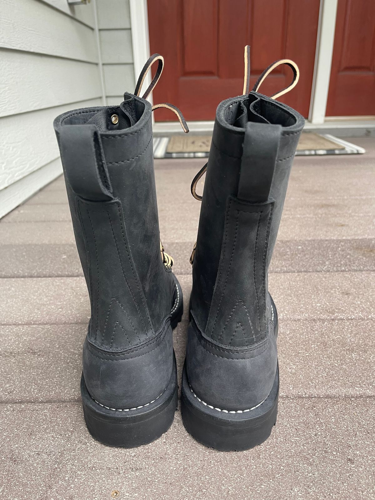 Photo by pontiuspilotus on October 2, 2025 of the Nicks MTO in Seidel WeatherShield Black.