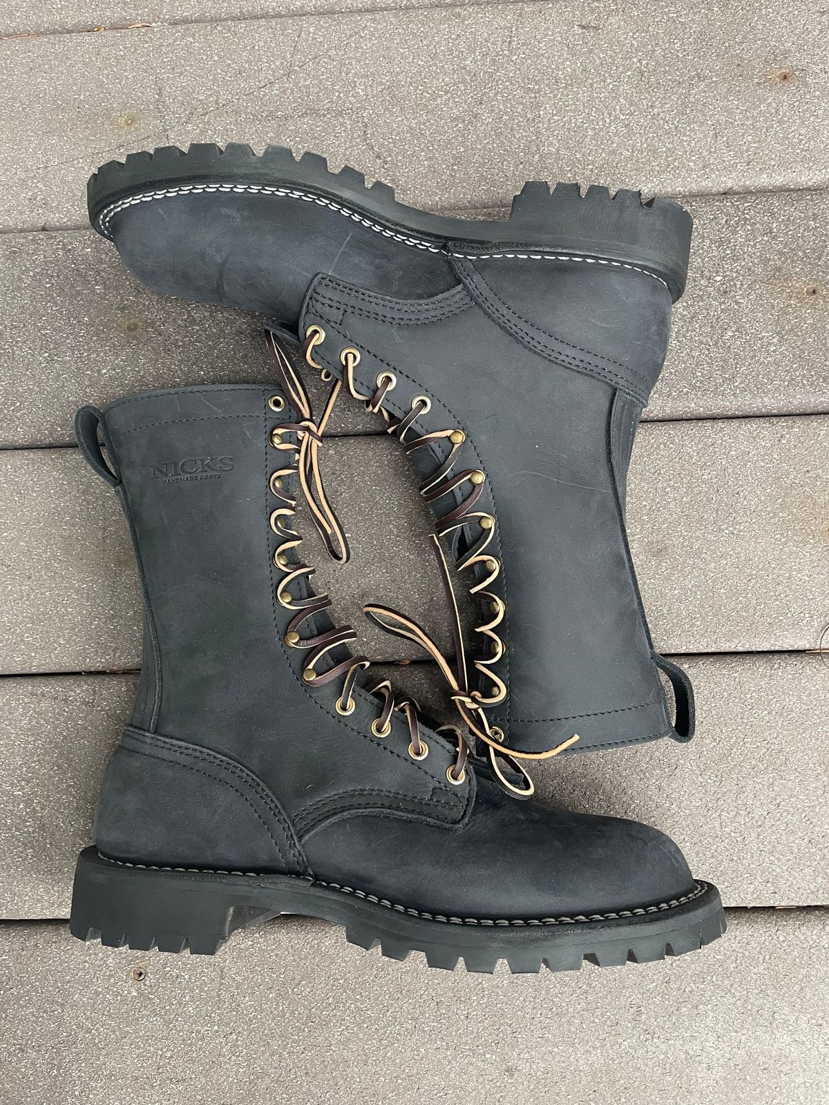 Photo by pontiuspilotus on October 2, 2025 of the Nicks MTO in Seidel WeatherShield Black.