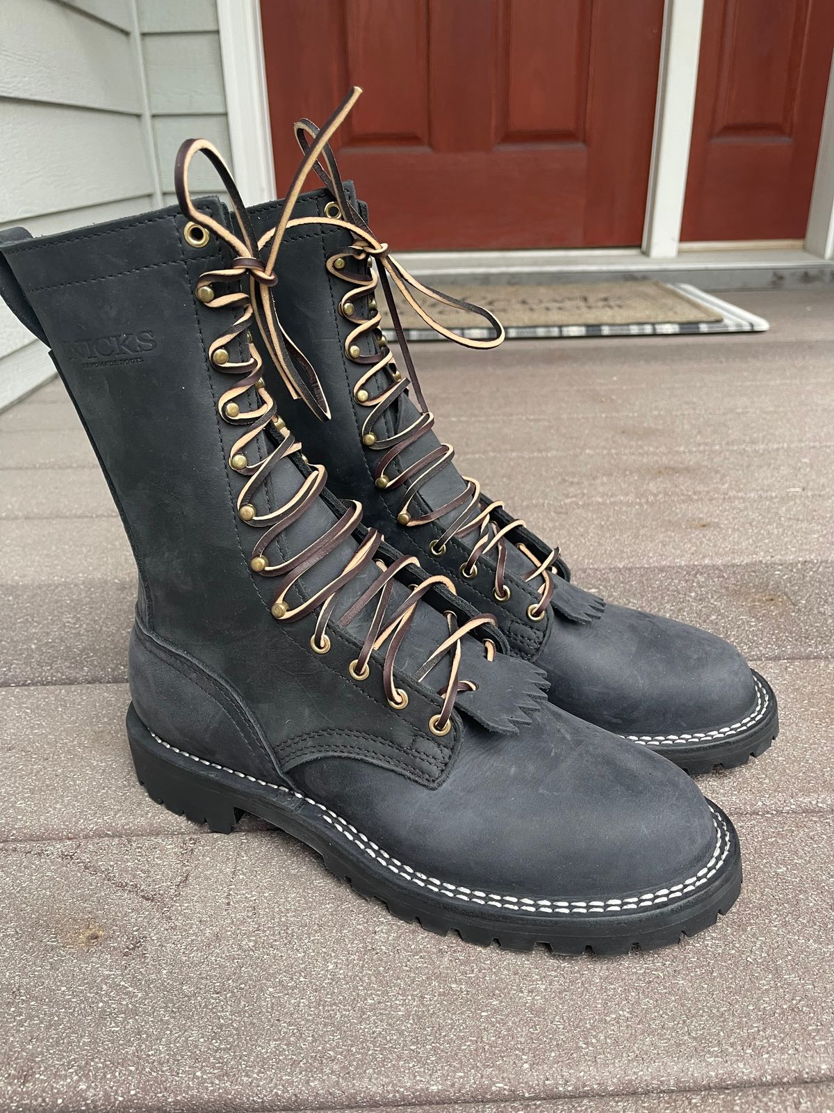 Photo by pontiuspilotus on October 2, 2025 of the Nicks MTO in Seidel WeatherShield Black.