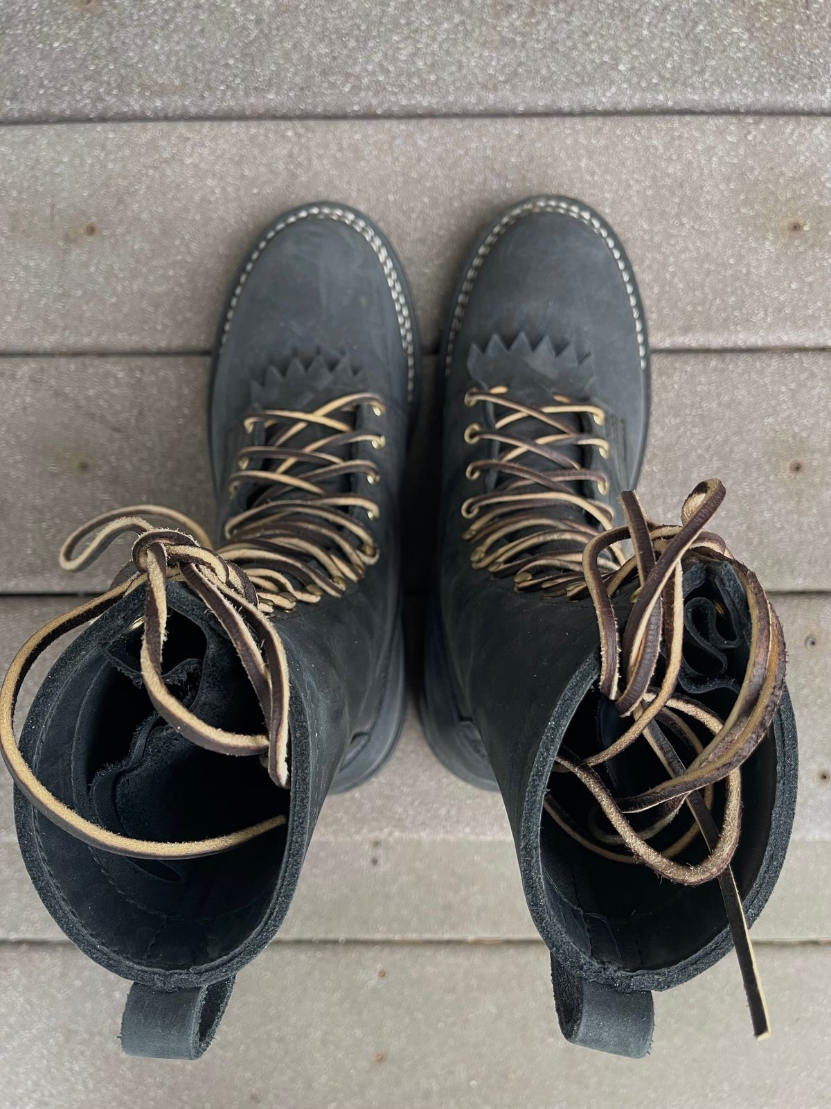 Photo by pontiuspilotus on November 1, 2025 of the Nicks MTO in Seidel WeatherShield Black.