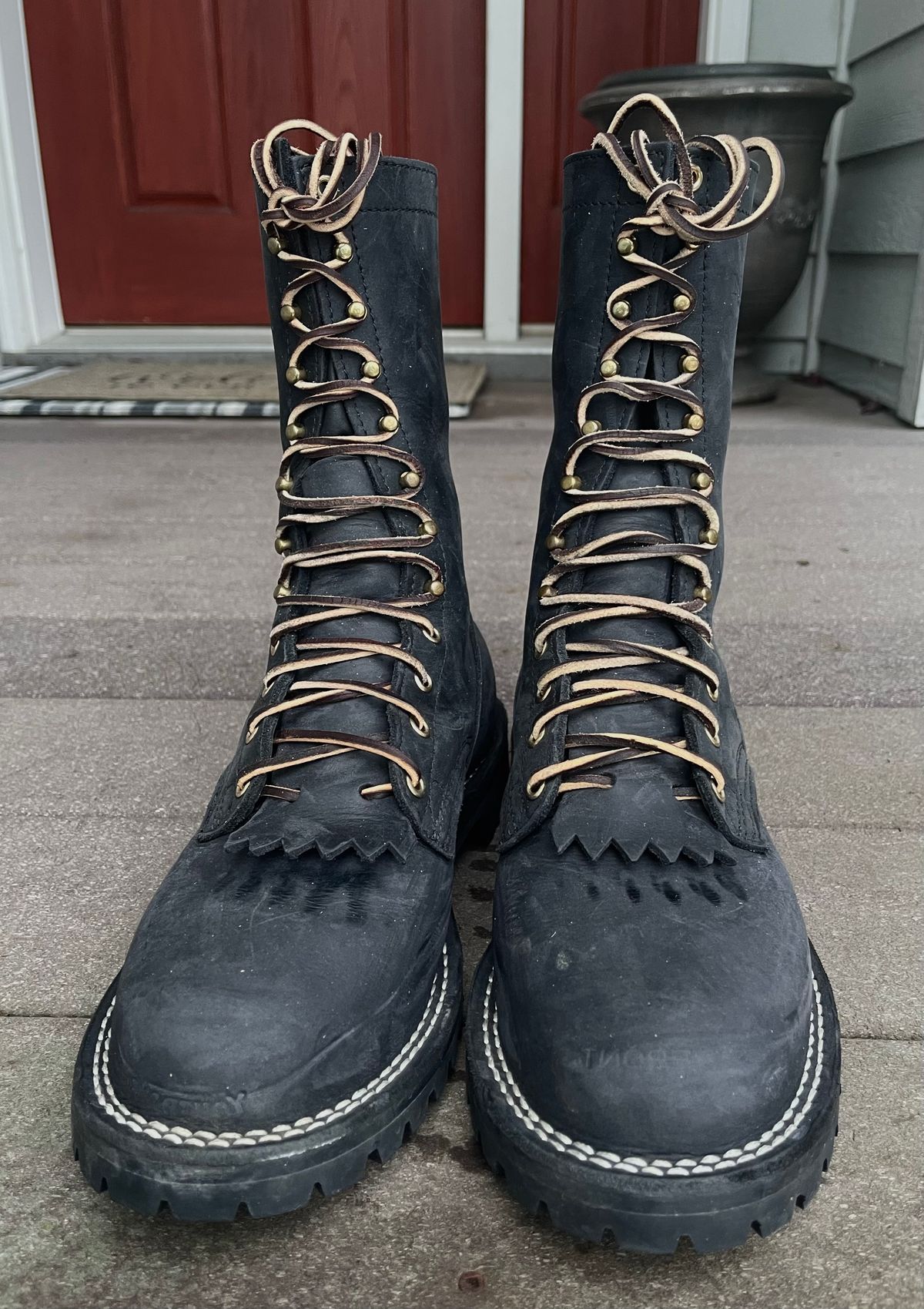 Photo by pontiuspilotus on December 4, 2025 of the Nicks MTO in Seidel WeatherShield Black.