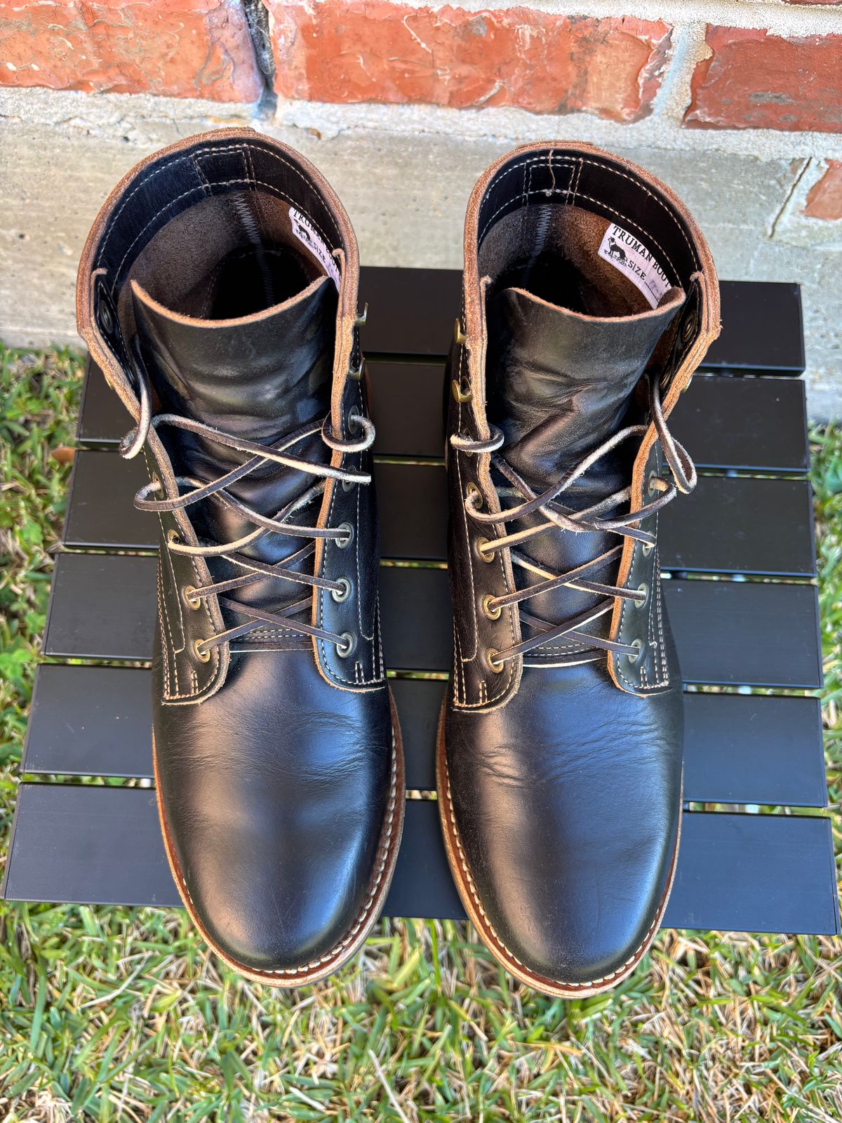 Photo by Nelms on November 3, 2025 of the Truman Plain Toe Boot in Seidel Charcoal Double Shot.