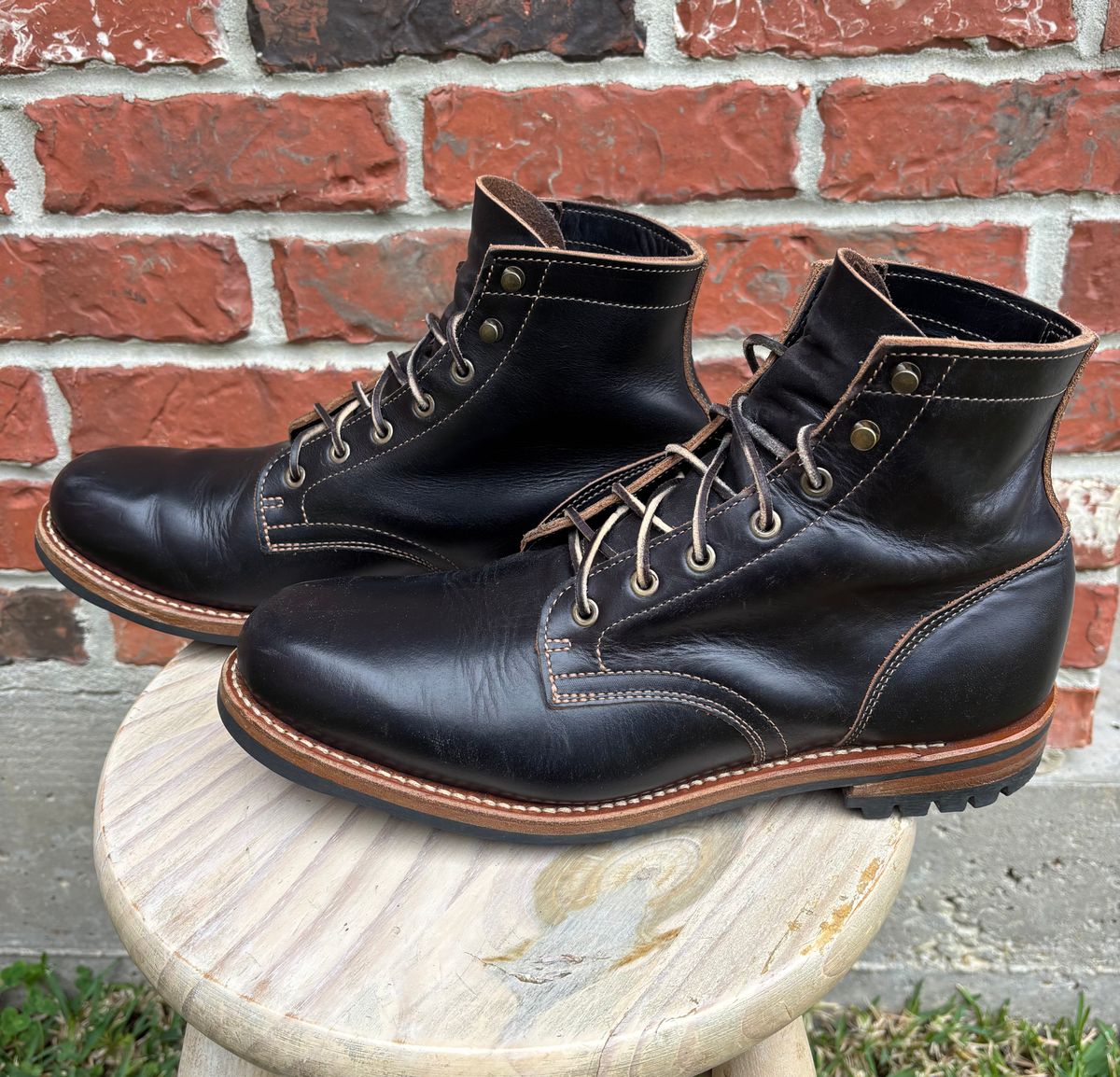 Photo by Nelms on December 2, 2025 of the Truman Plain Toe Boot in Seidel Charcoal Double Shot.