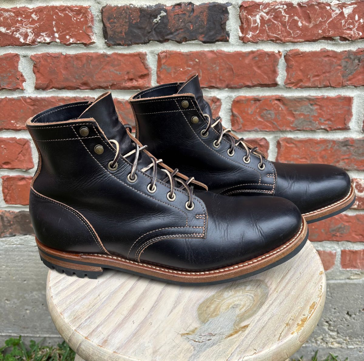 Photo by Nelms on December 2, 2025 of the Truman Plain Toe Boot in Seidel Charcoal Double Shot.