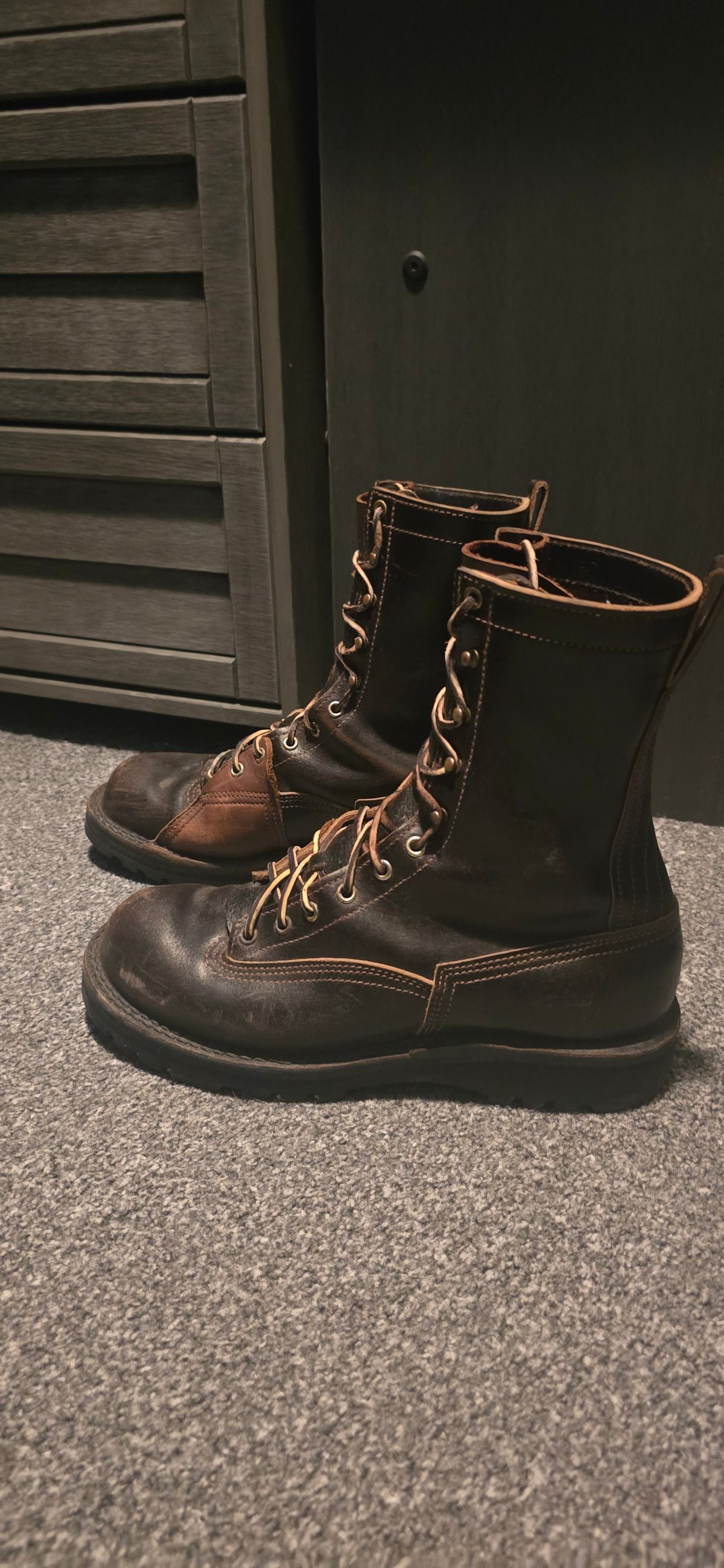 Photo by john_k on January 5, 2025 of the Nicks x Rose Anvil ND3 in Horween Brown Waxed Flesh.
