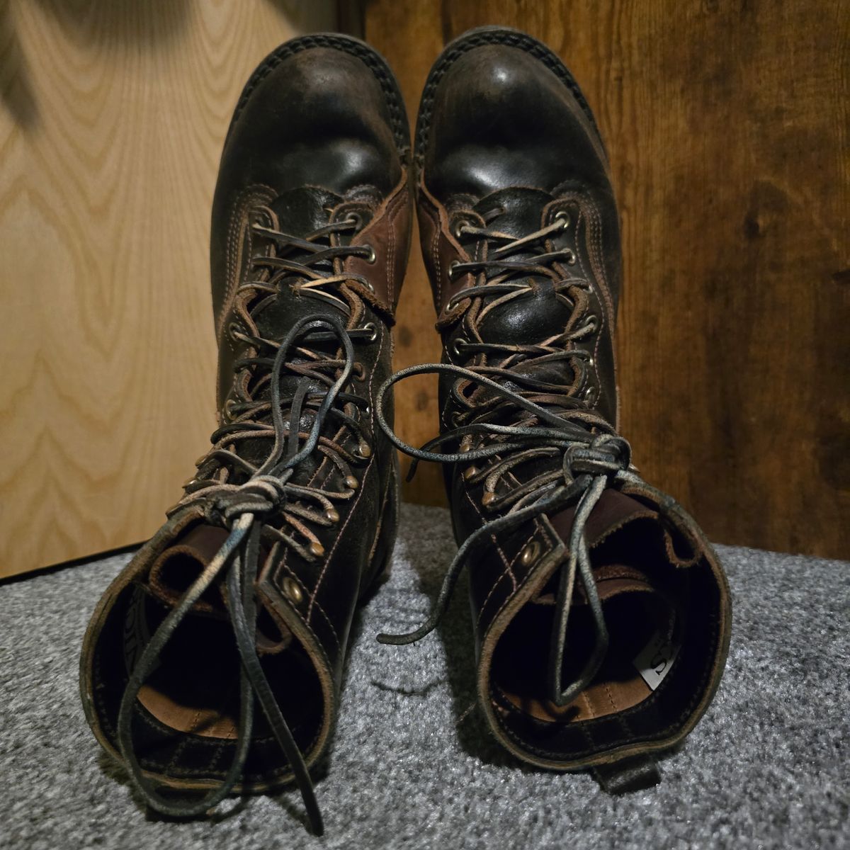 Photo by john_k on April 5, 2025 of the Nicks x Rose Anvil ND3 in Horween Brown Waxed Flesh.