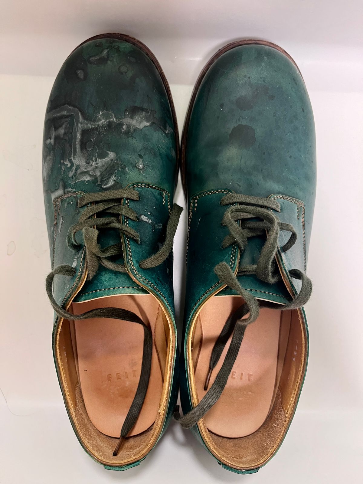 Photo by od on July 10, 2026 of the Moto 2851 in Hand-dye Green Unglazed Shell Cordovan.