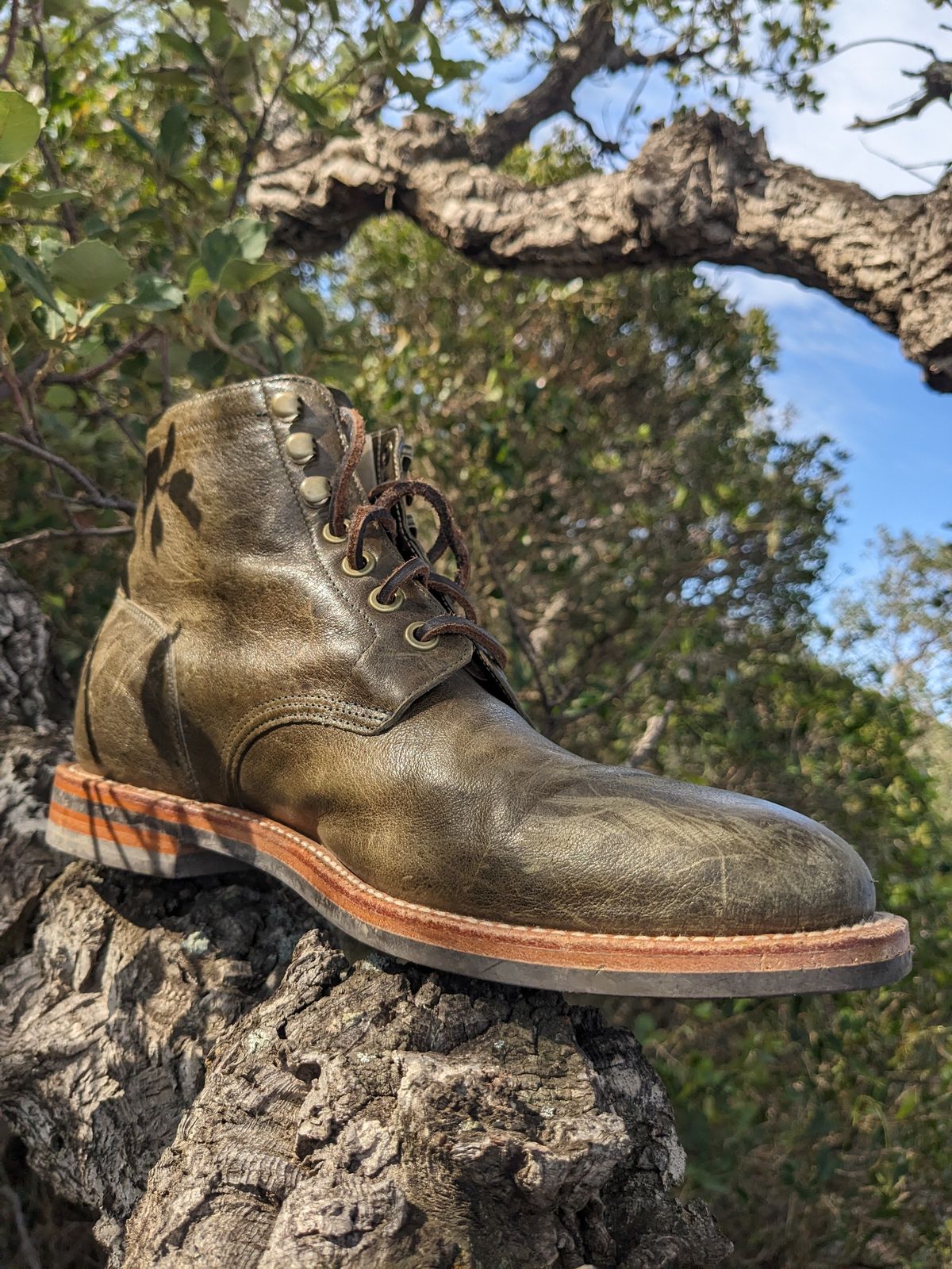 Photo by SimOnthEdge on October 10, 2024 of the Grant Stone Diesel Boot in Incas Jungle Kangaroo.