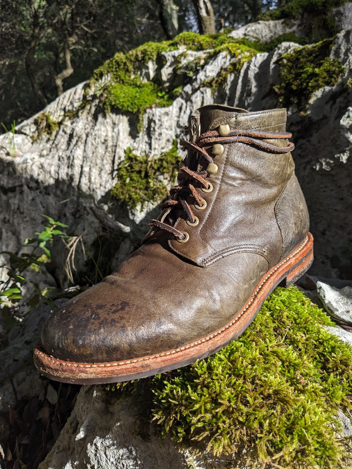 Photo by SimOnthEdge on November 4, 2024 of the Grant Stone Diesel Boot in Incas Jungle Kangaroo.