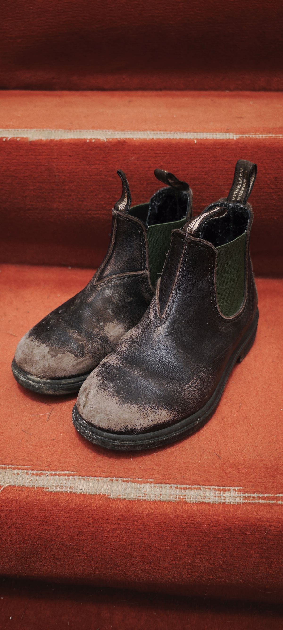 Photo by SimOnthEdge on April 19, 2025 of the Grant Stone Diesel Boot in Incas Jungle Kangaroo.